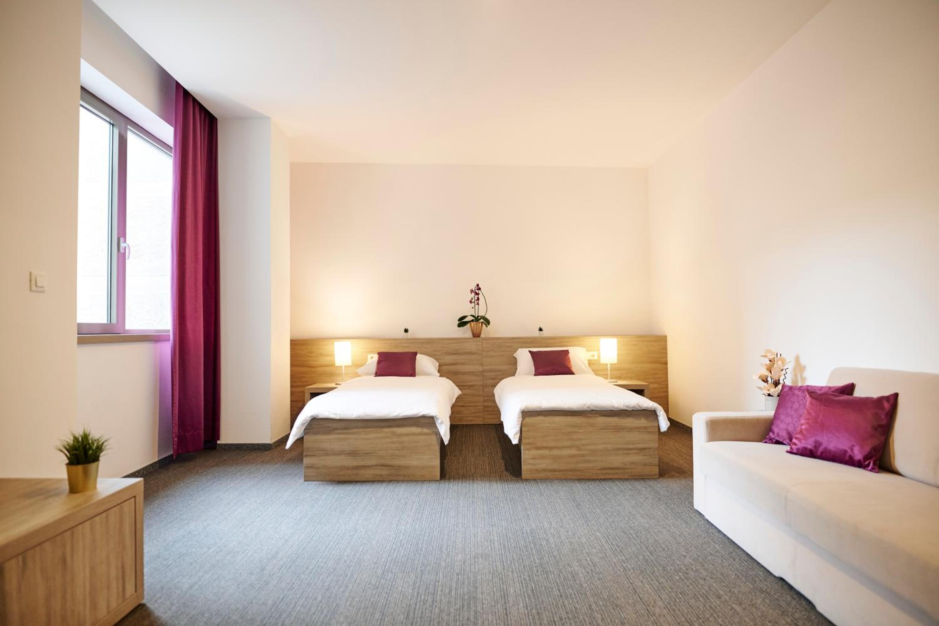 Superior Double or Twin Room with Extra Bed photo 1
