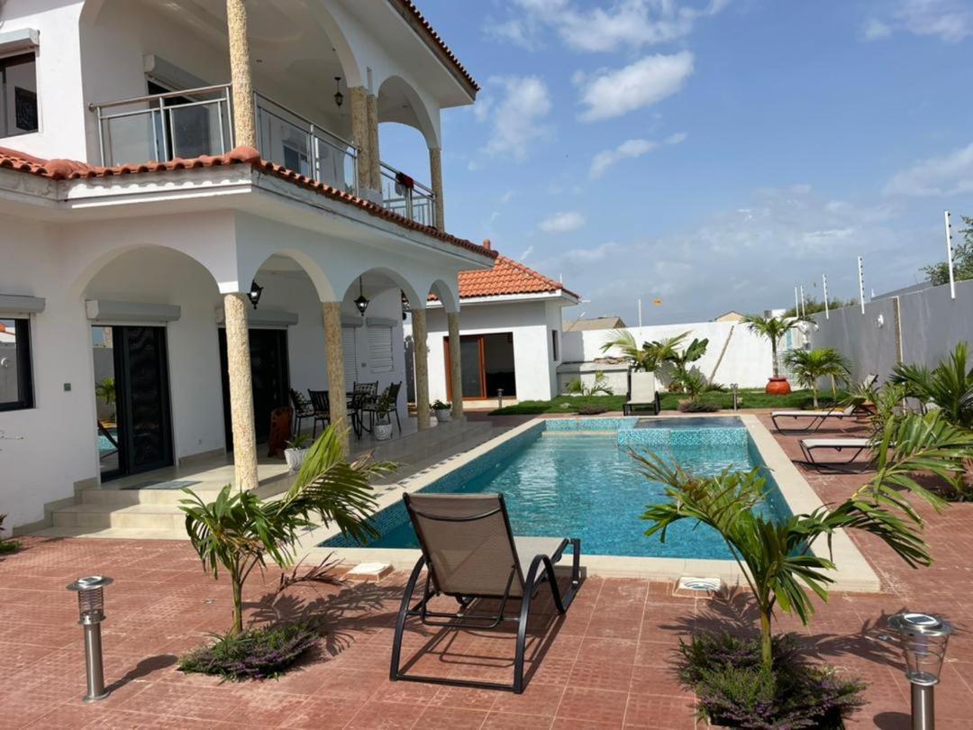 Villa photo 2