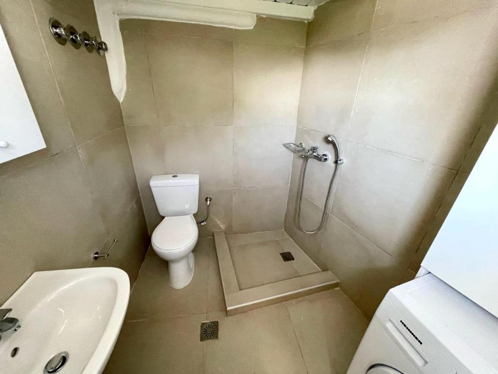 Two-Bedroom House photo 2