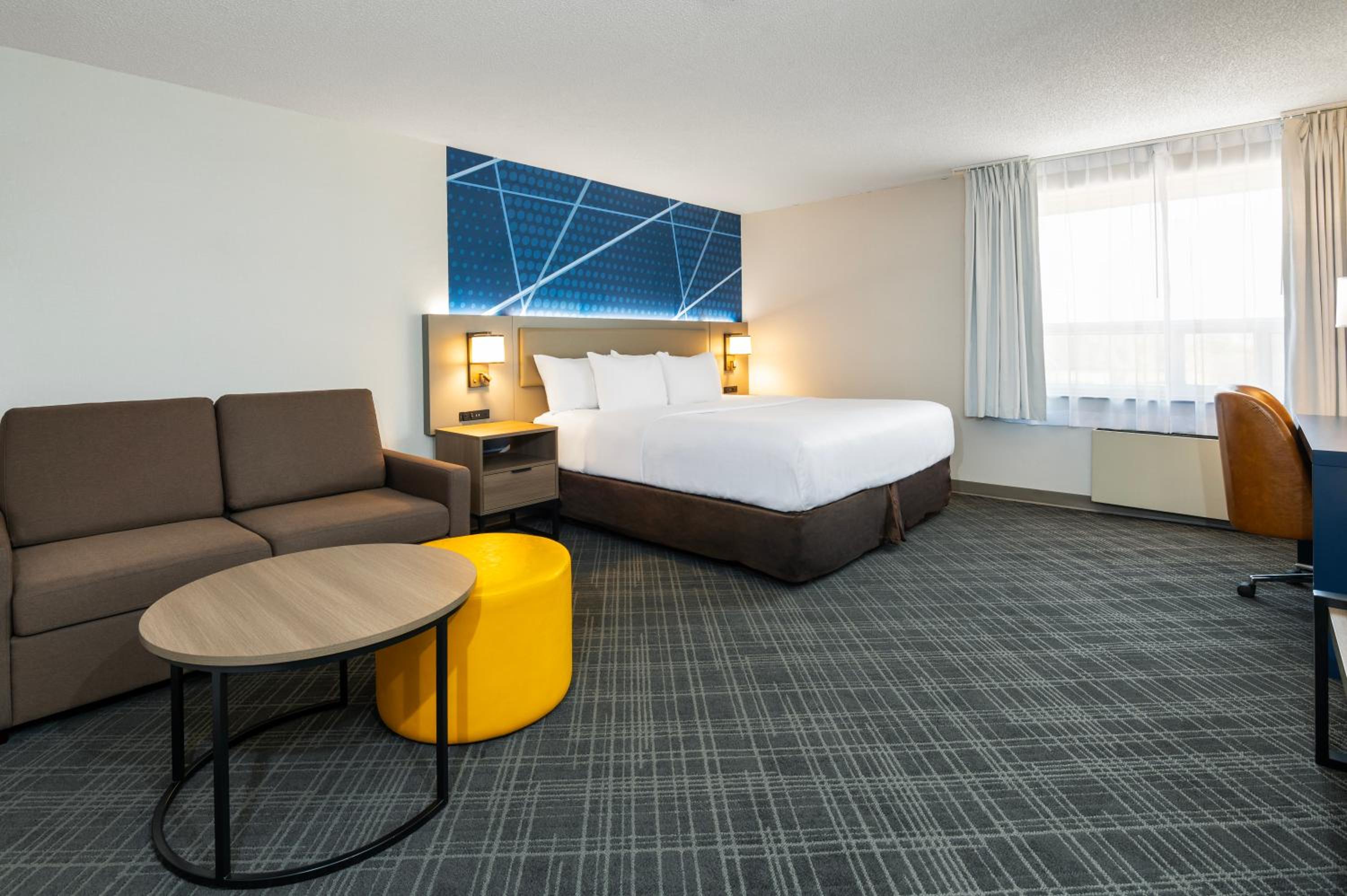 King Suite with Sofa Bed - Non-Smoking - Photo 1