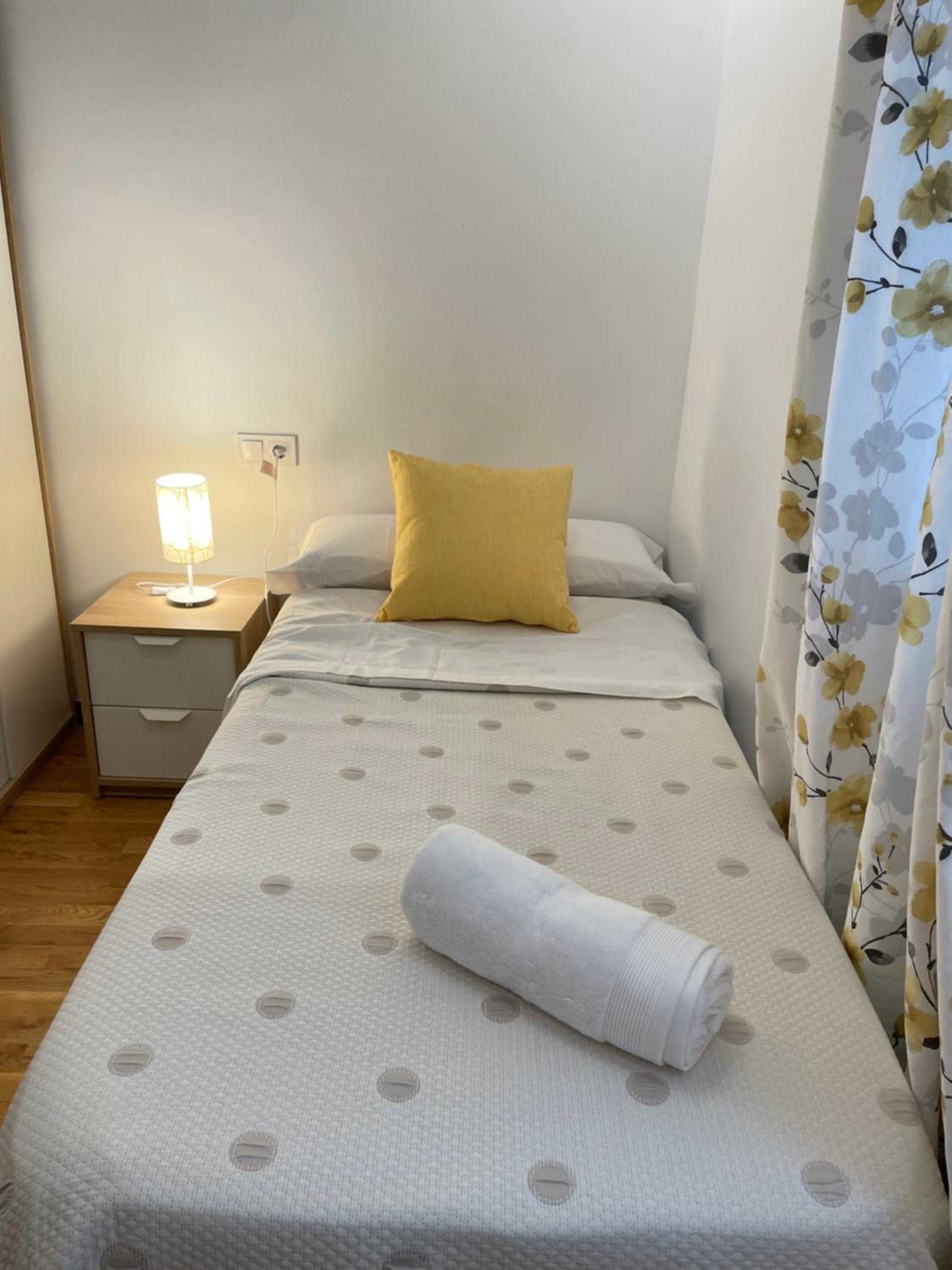 Single Room photo 2