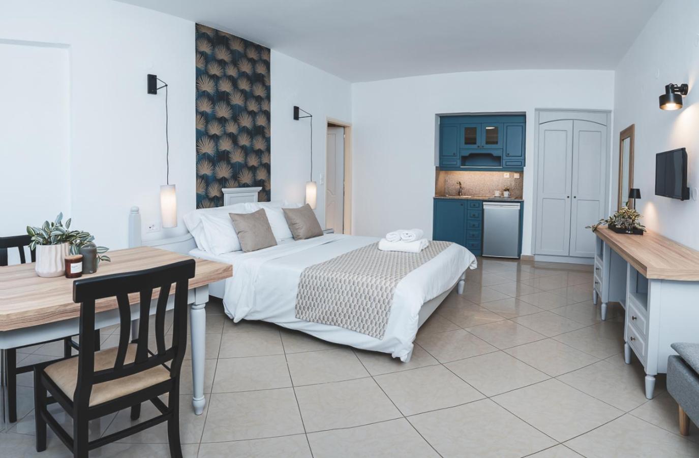 Superior Double Room - Photo 17