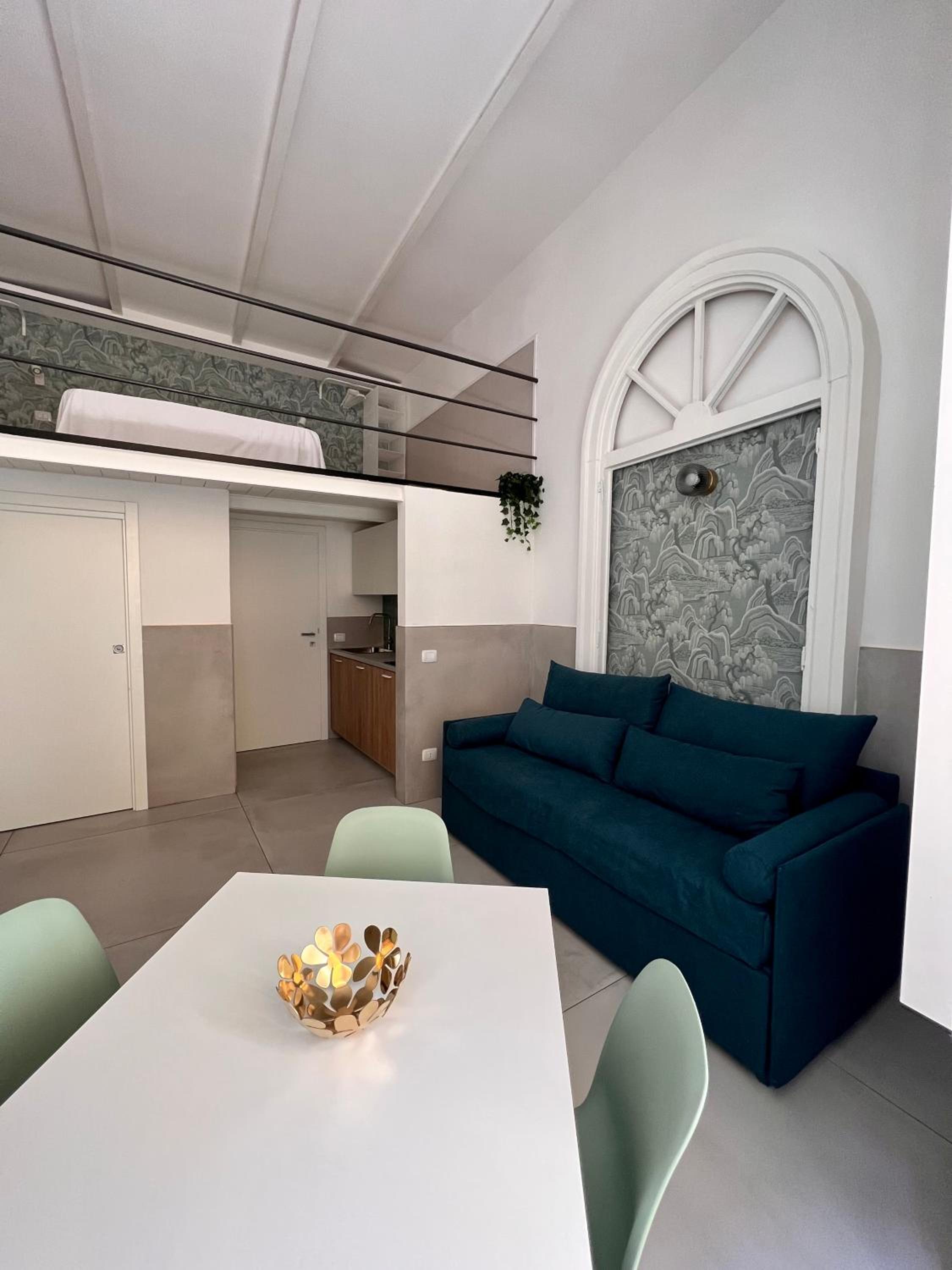 One-Bedroom Apartment with View