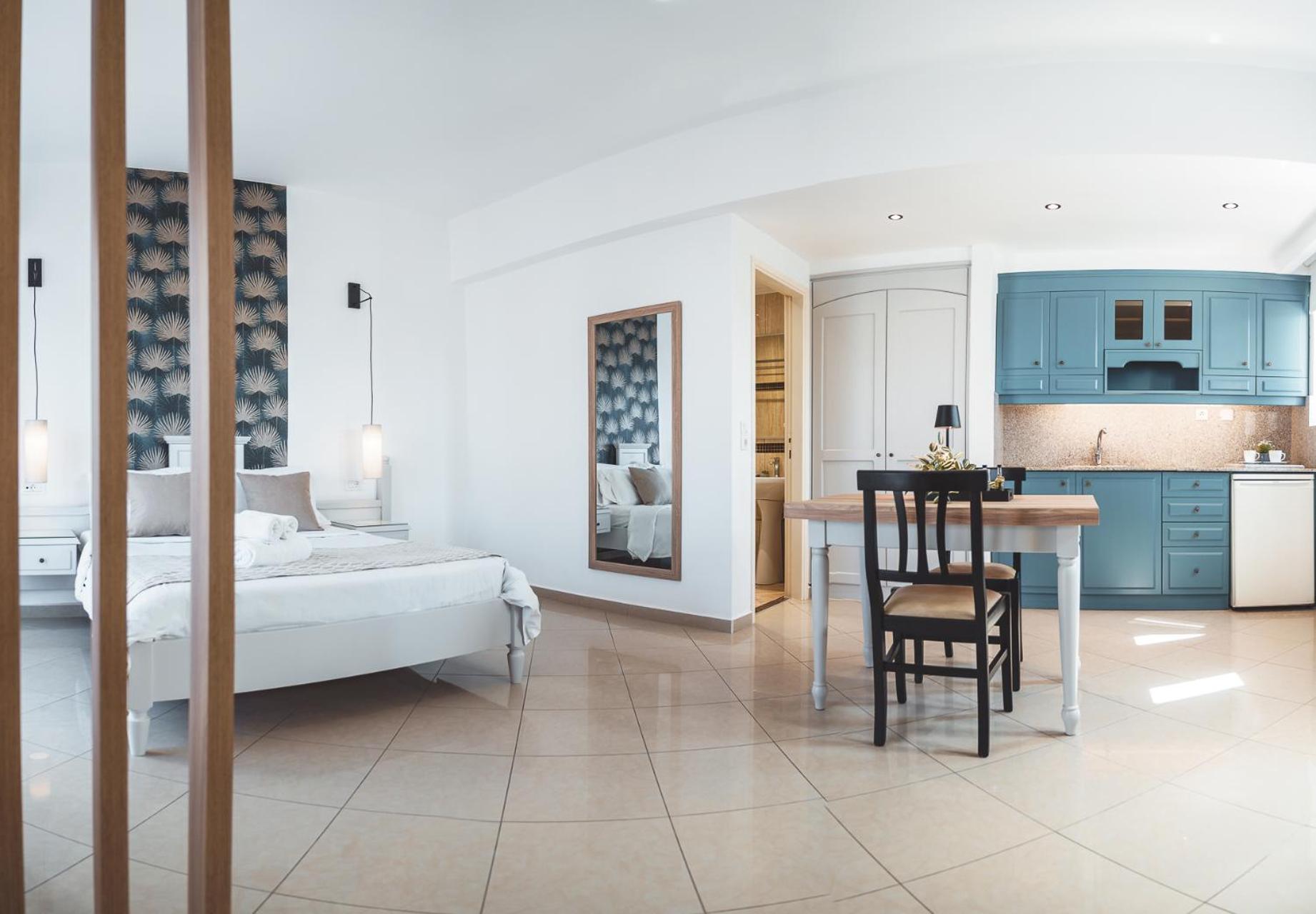 Superior Double Room - Photo 10