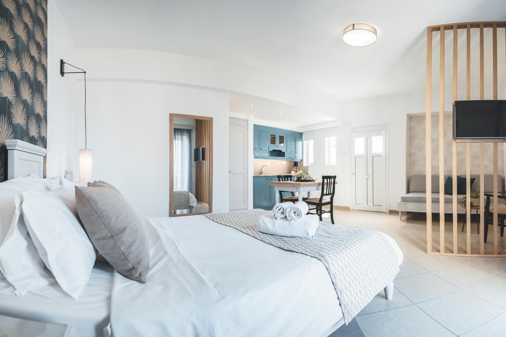 Superior Double Room - Photo 11