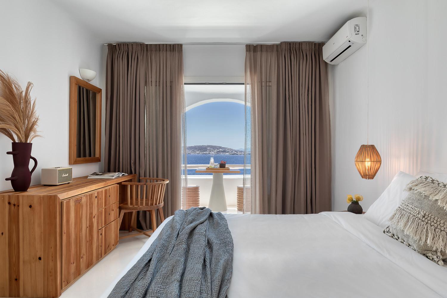 Deluxe Sea View Room