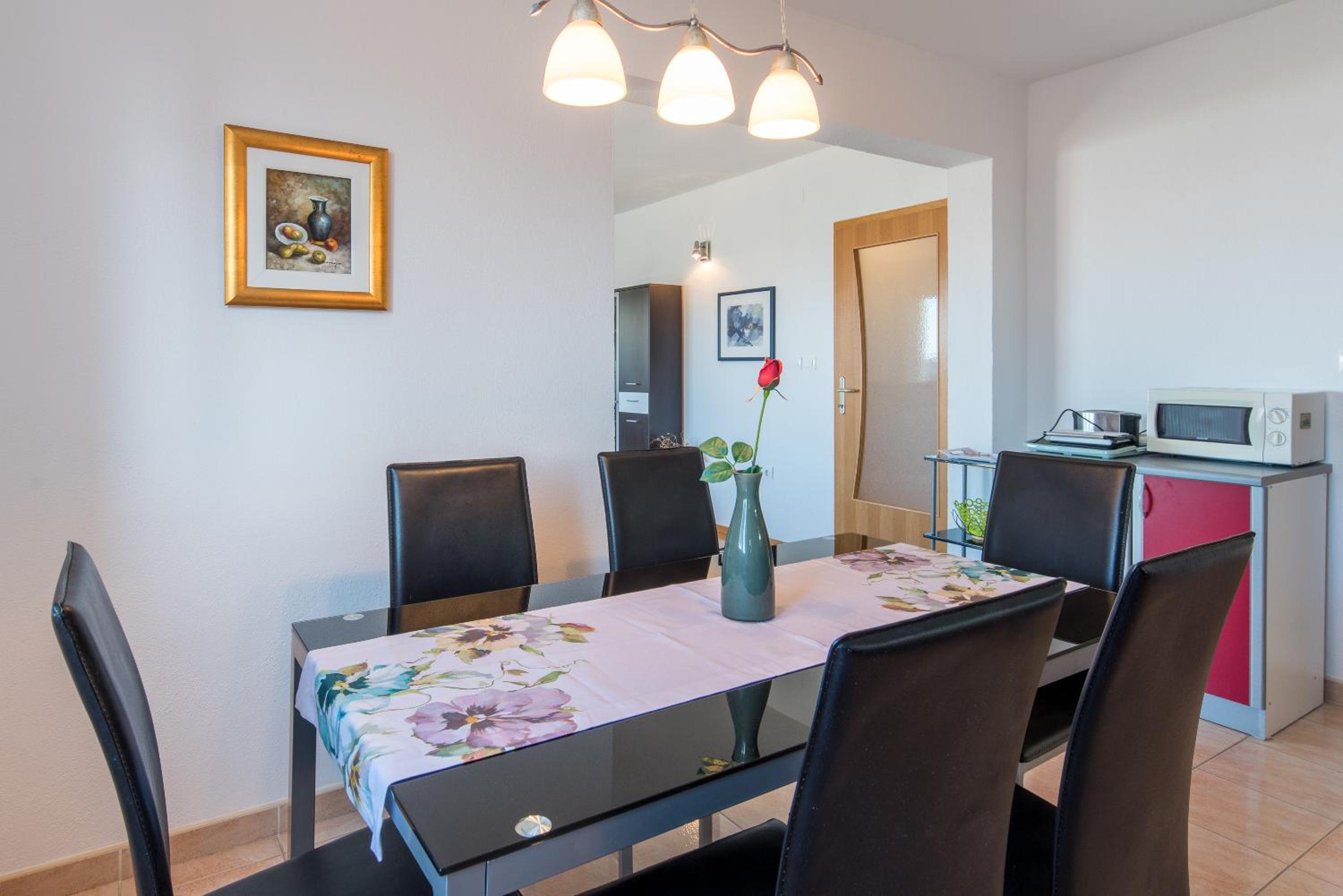 Apartment with Sea View - Photo 23