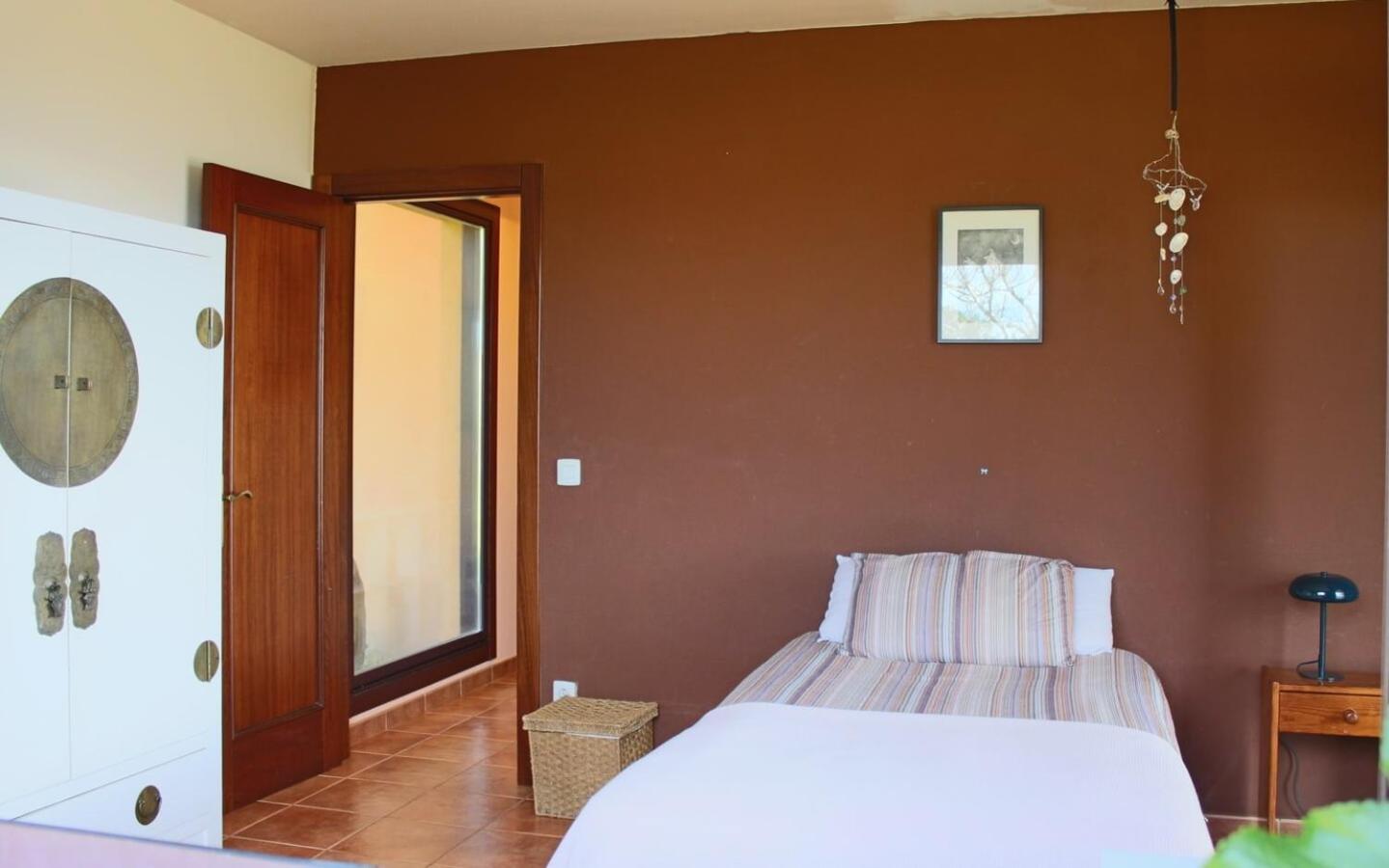 Casa de cuatro habitaciones