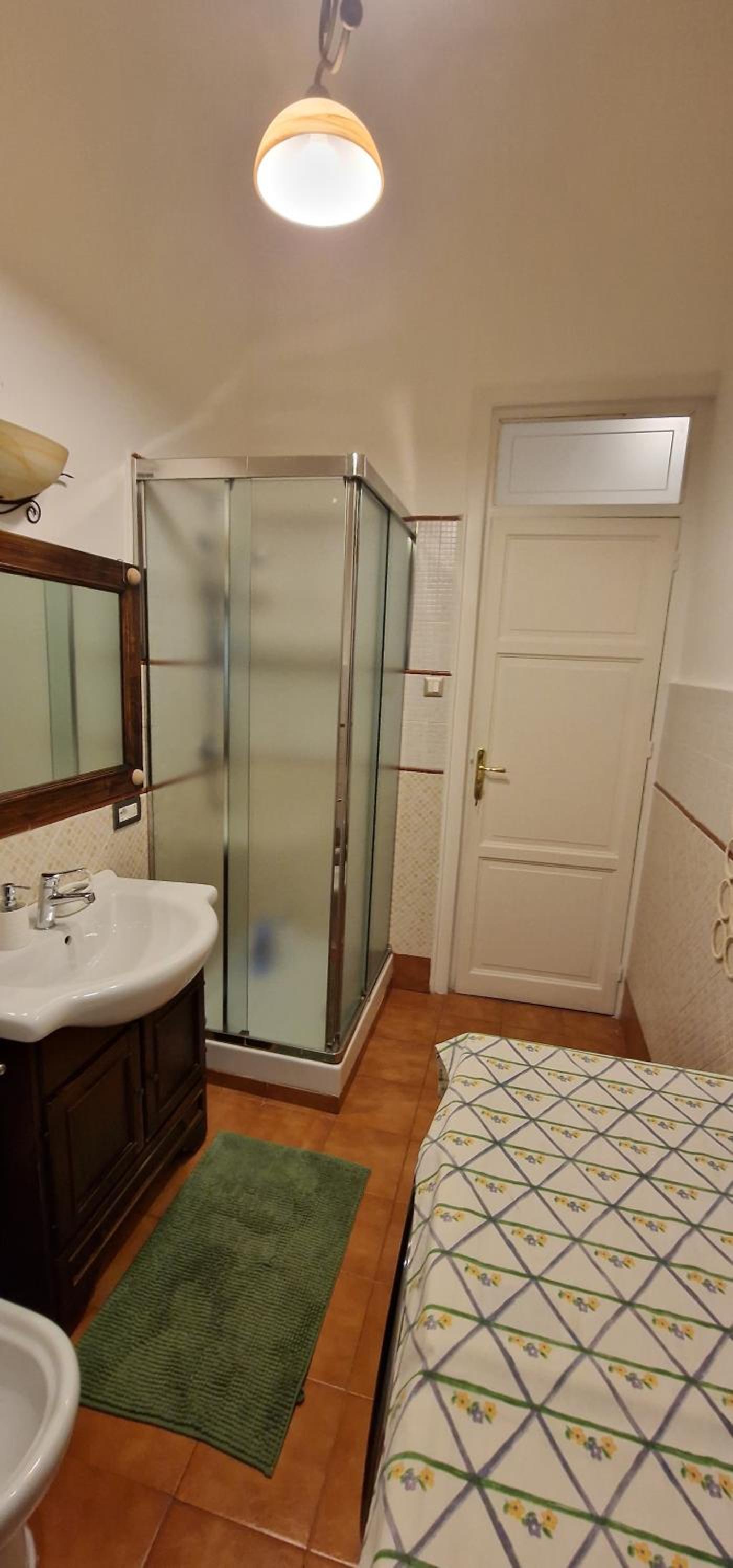 Double Room - Photo 12
