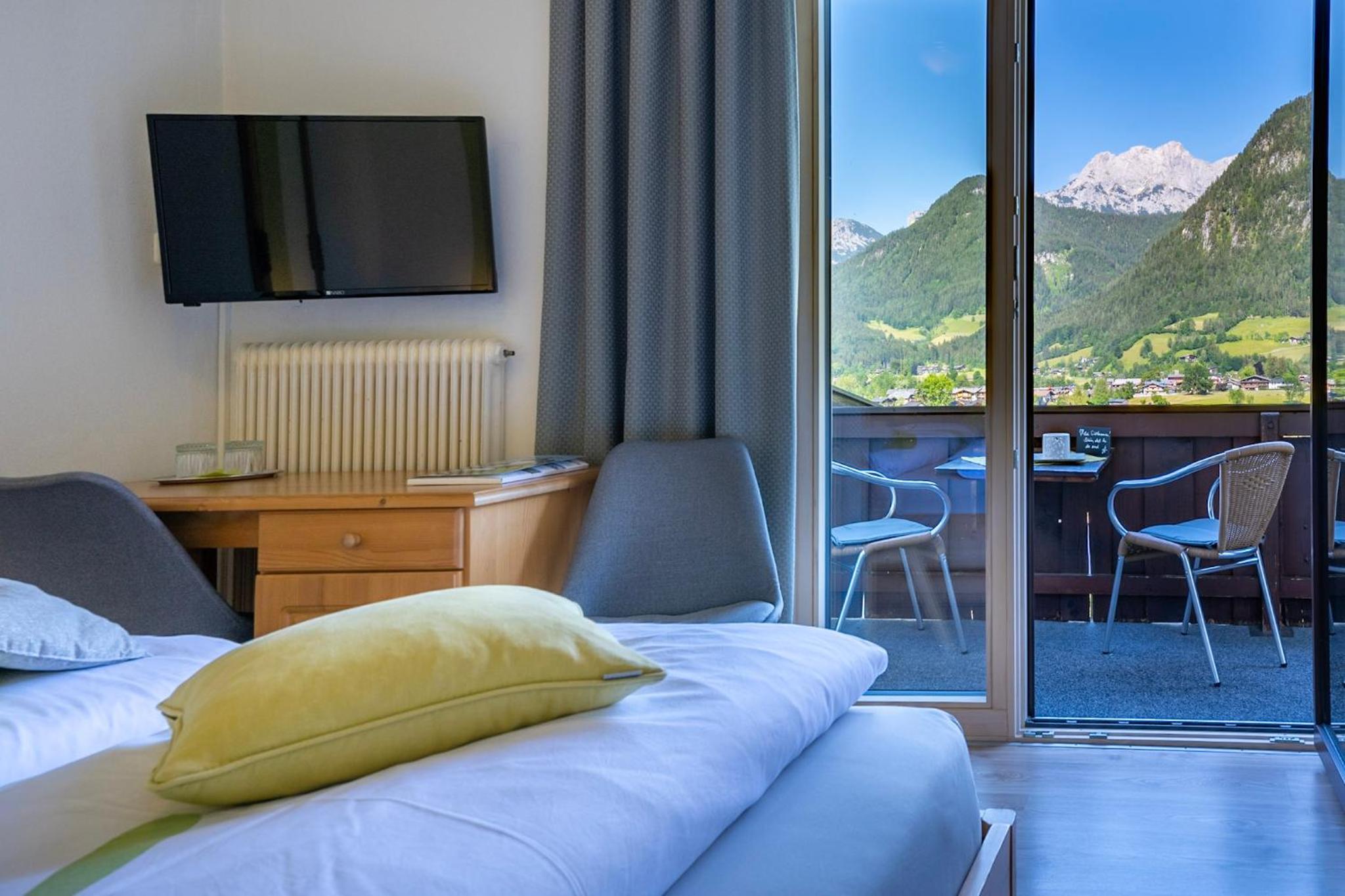 Double Room with Balcony photo 3