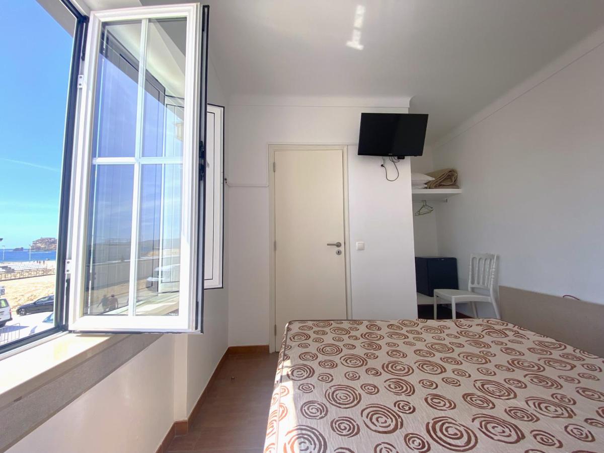 Double Room with Front Sea View photo 2
