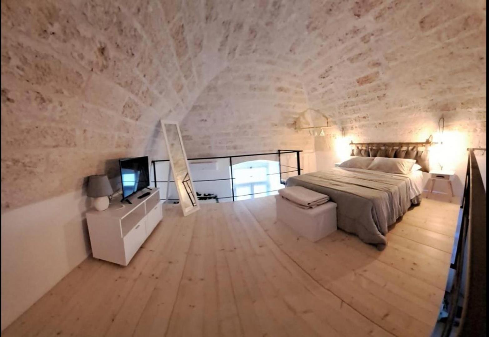 One-Bedroom House photo 2