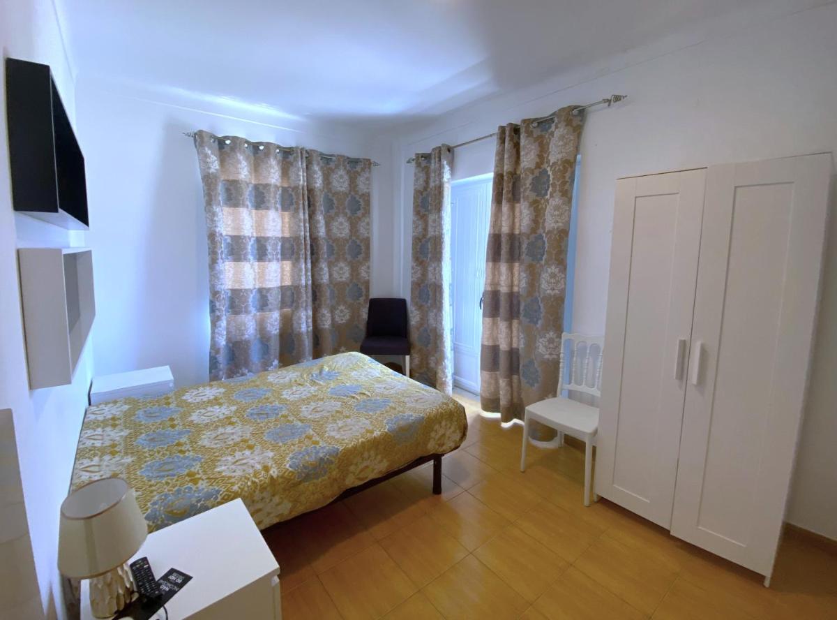 Double Room with Shared Bathroom and Sea View photo 2