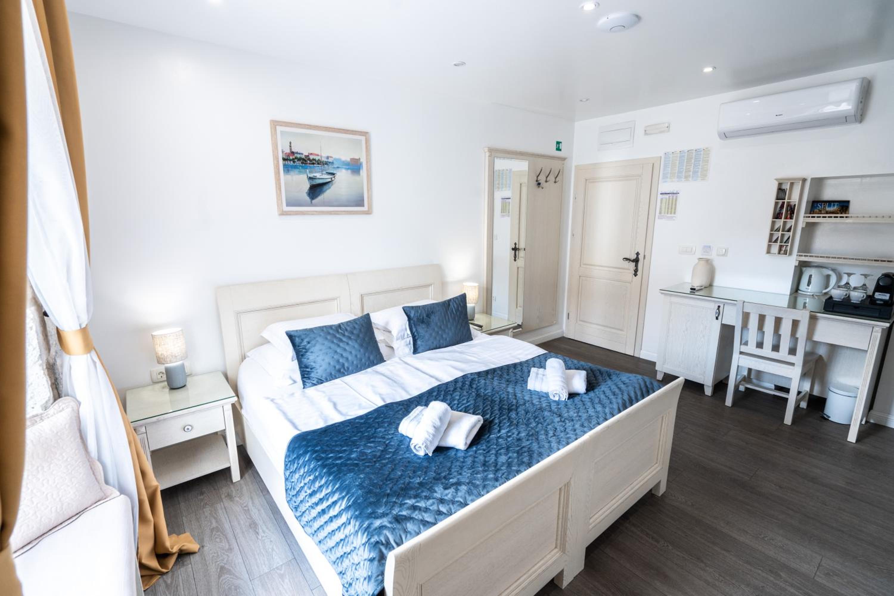 Superior Double or Twin Room with Old Town View - Narodni Trg 9