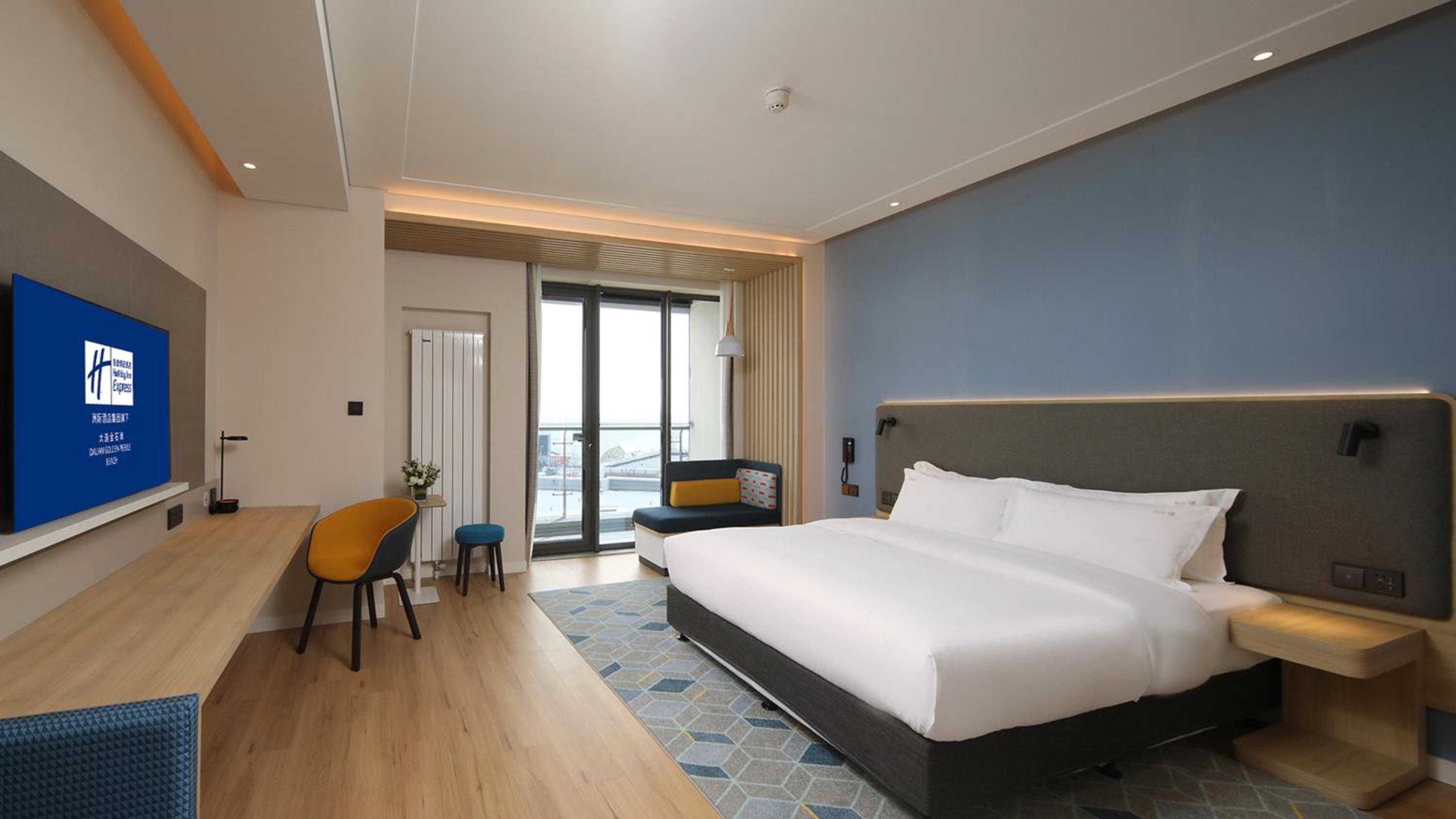 Large King Room with Sea View photo 2