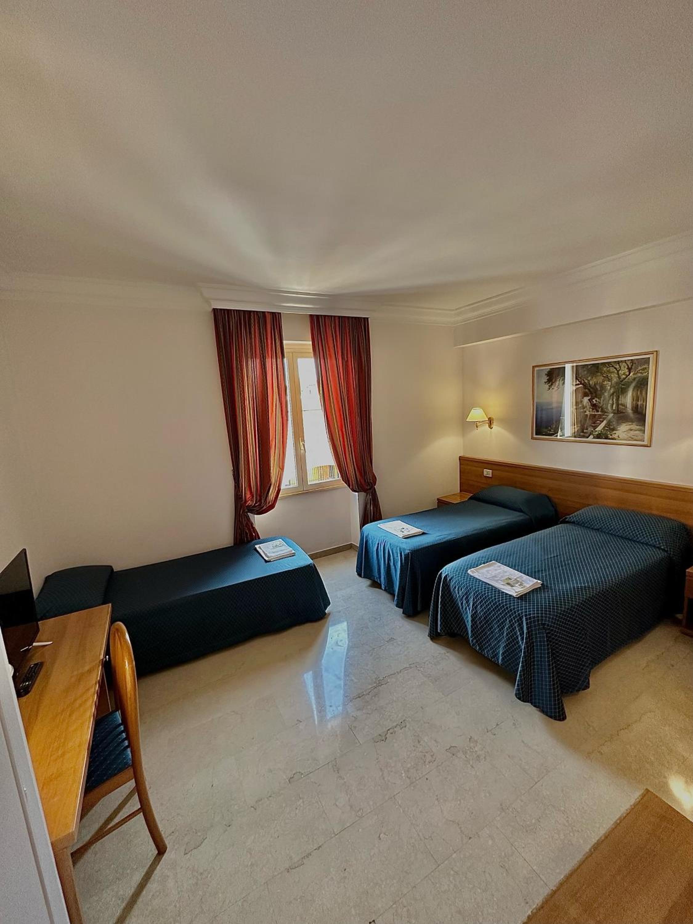 Triple Room photo 1