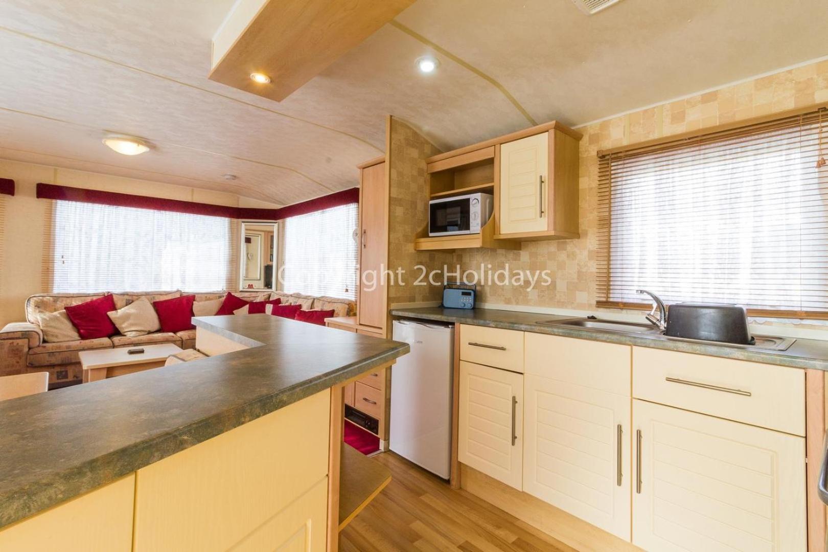 Mobile Home photo 2