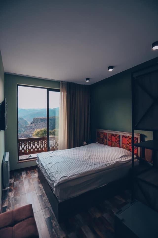 Budget Double Room photo 3