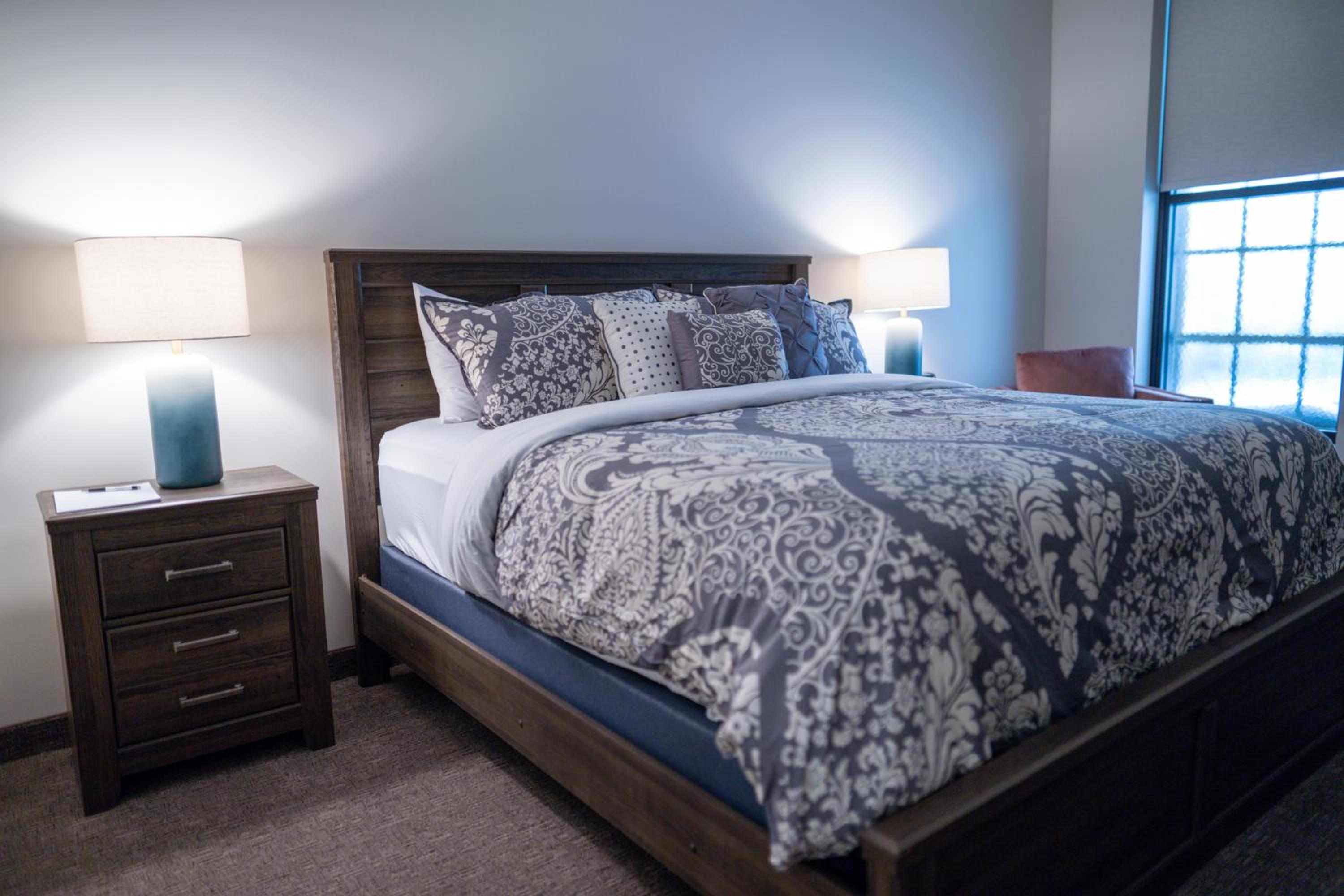 Standard King Room photo 1