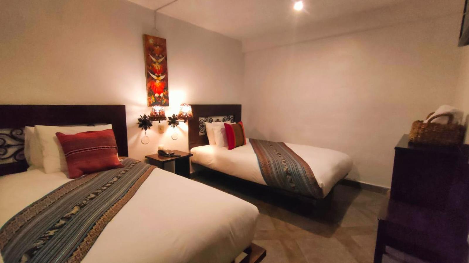 Twin Room With Private Bathroom photo 2