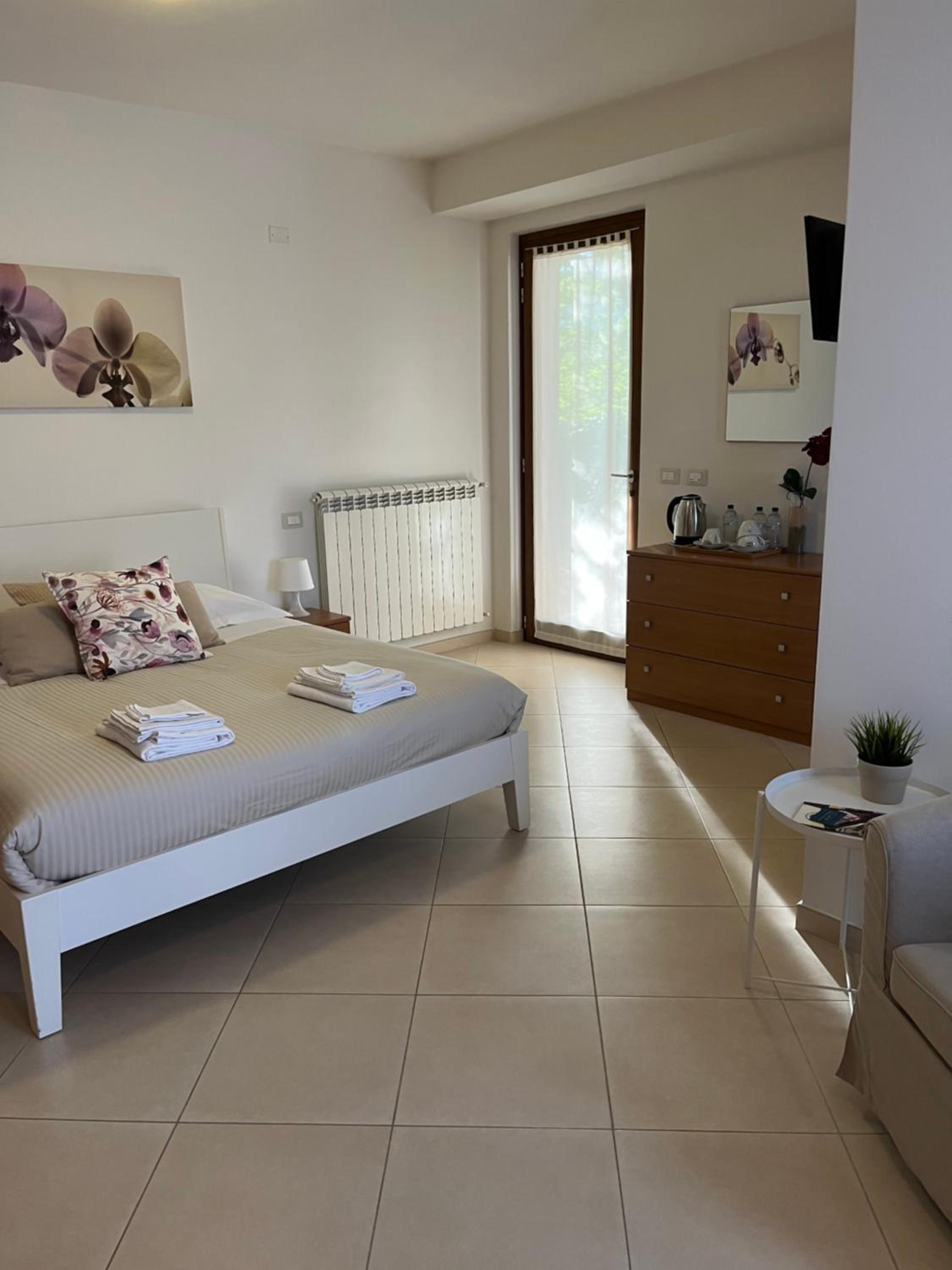 Triple Room with Private Bathroom photo 3