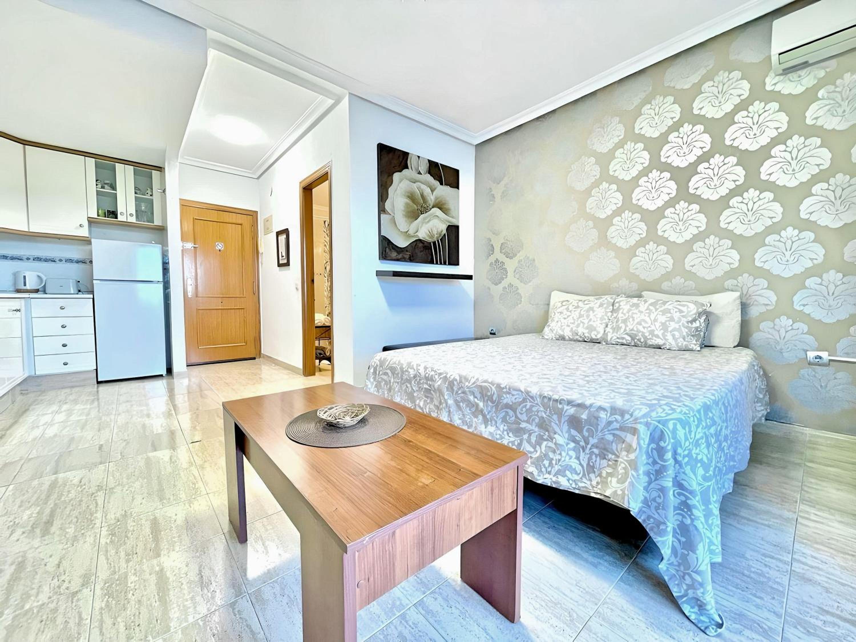 Estudio con terraza