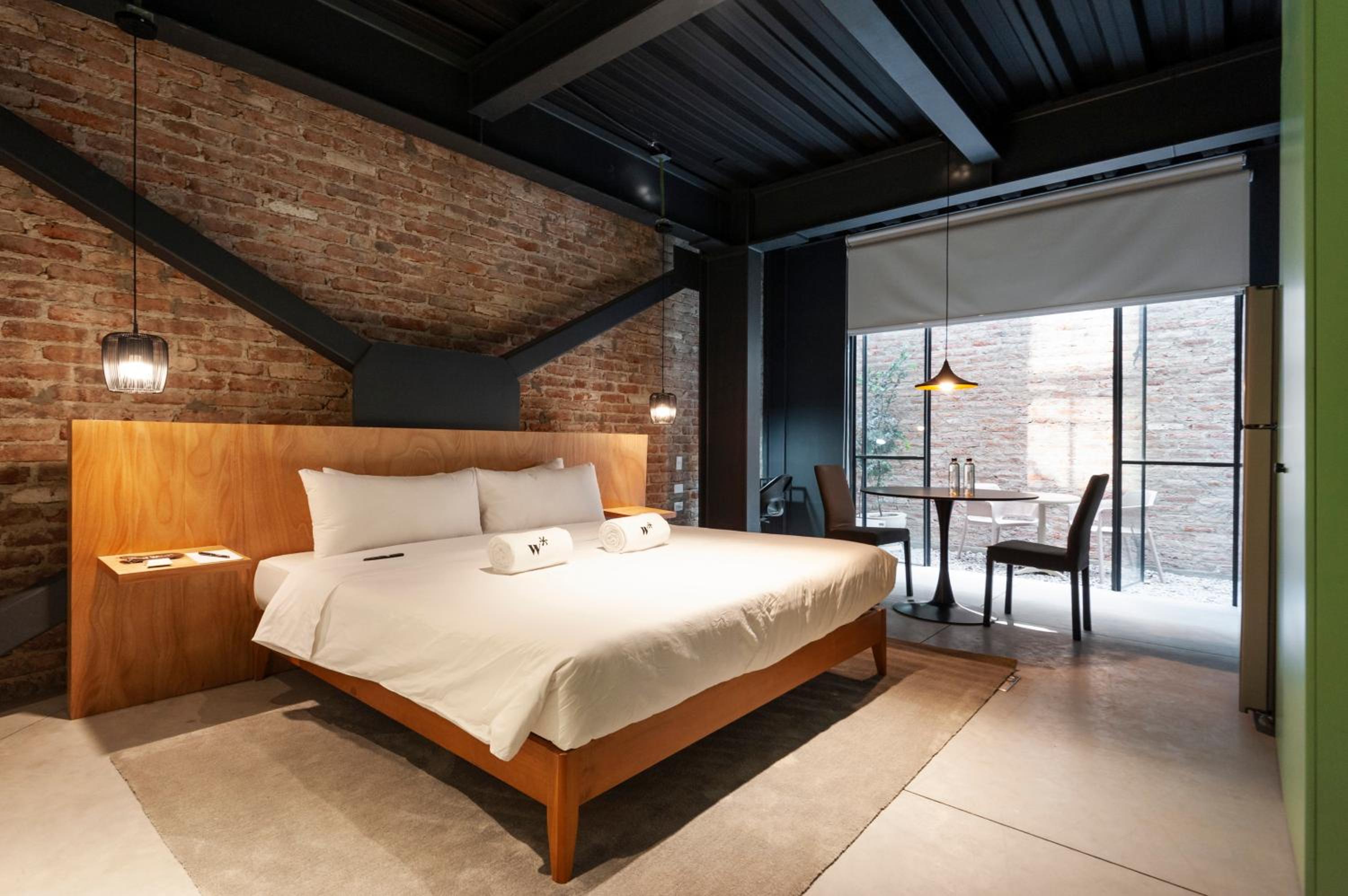 One-Bedroom Loft Apartment With Balcony