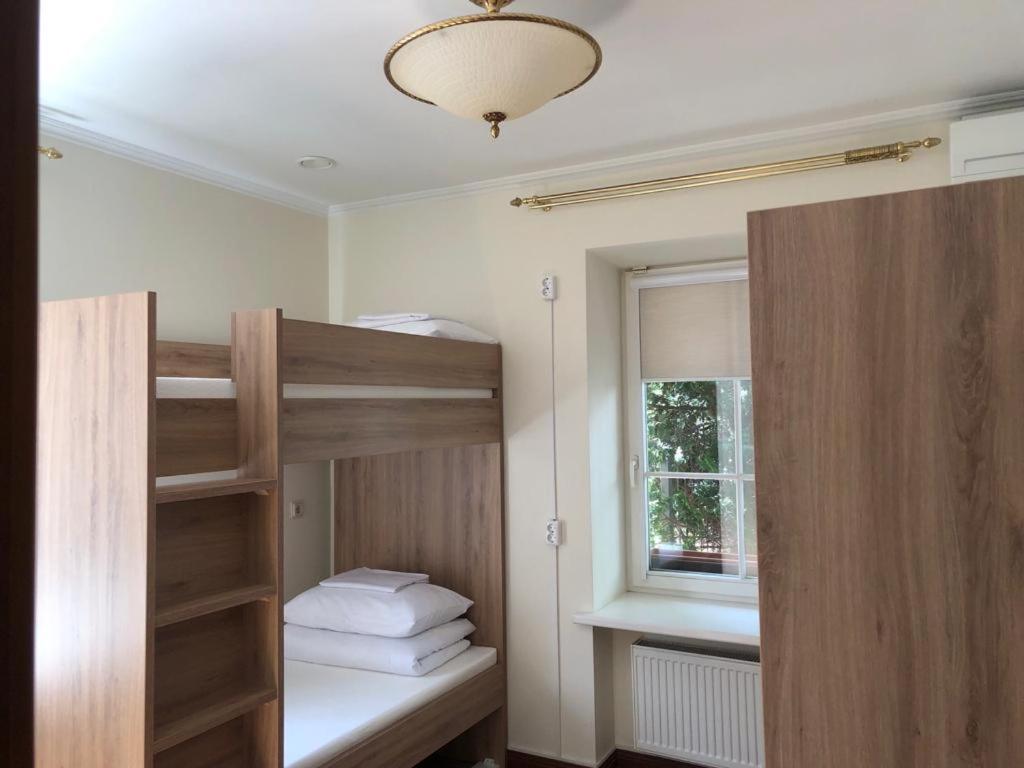 Bed in 8-Bed Mixed Dormitory Room photo 2