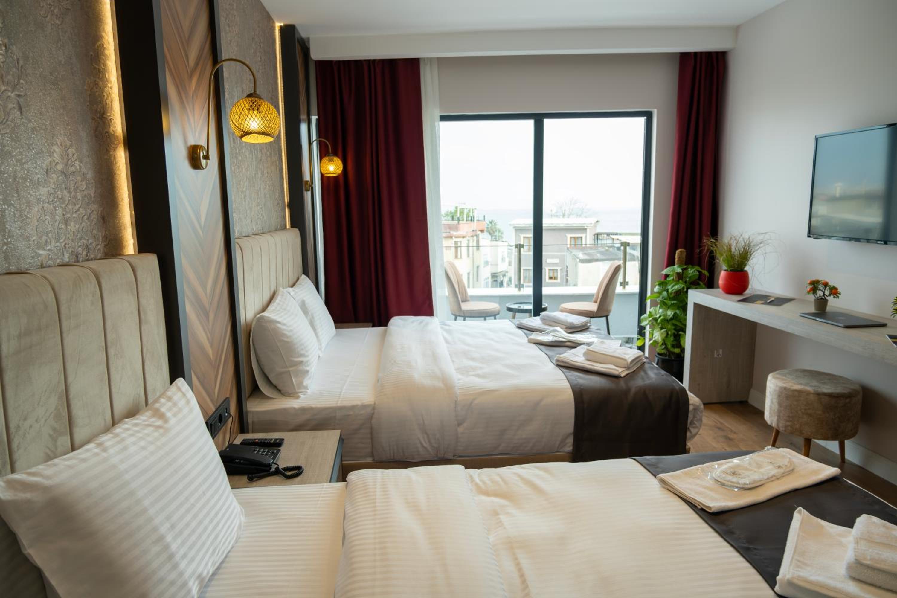 Triple Room with Sea View photo 1