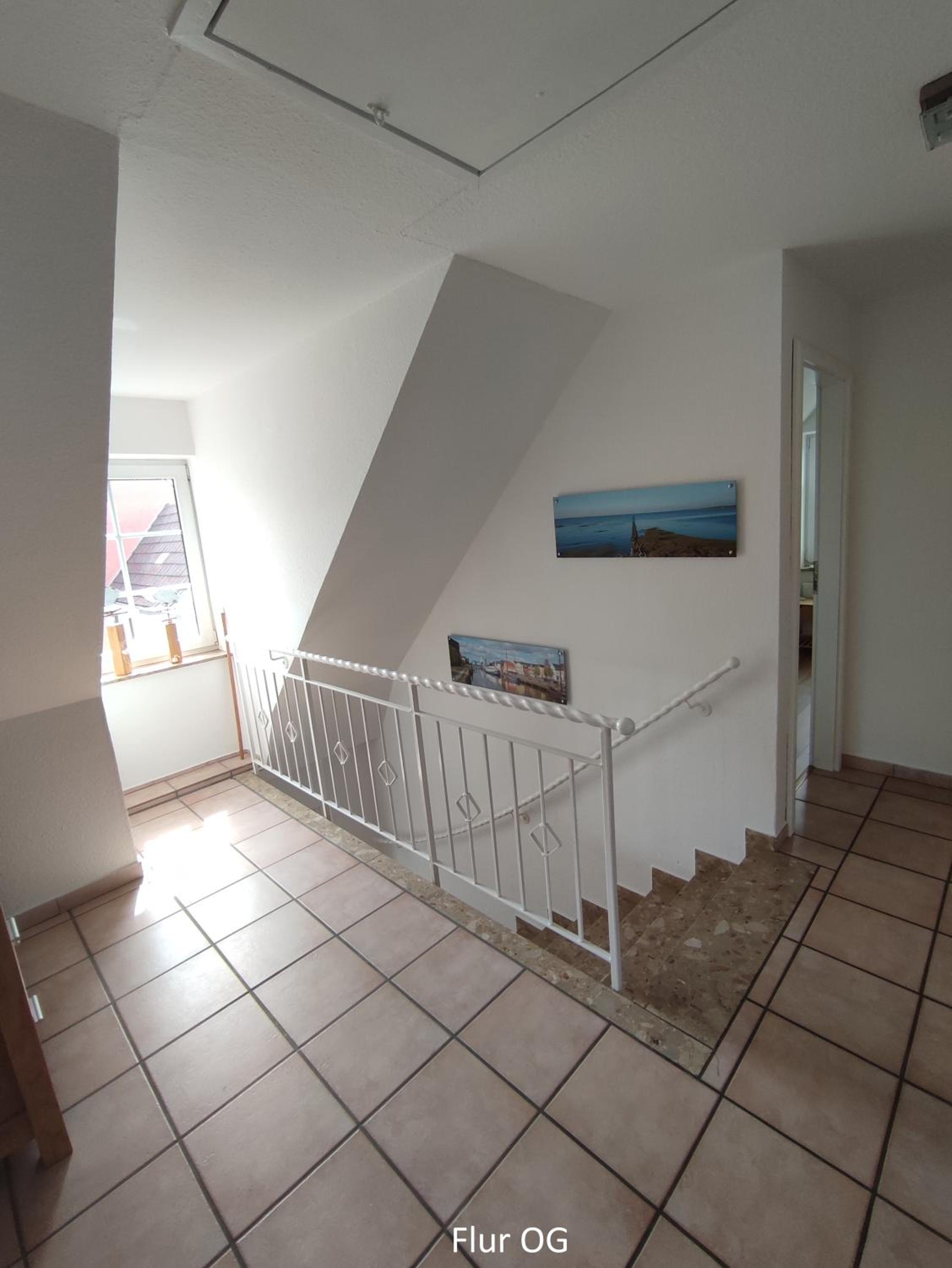 Four-Bedroom House photo 3