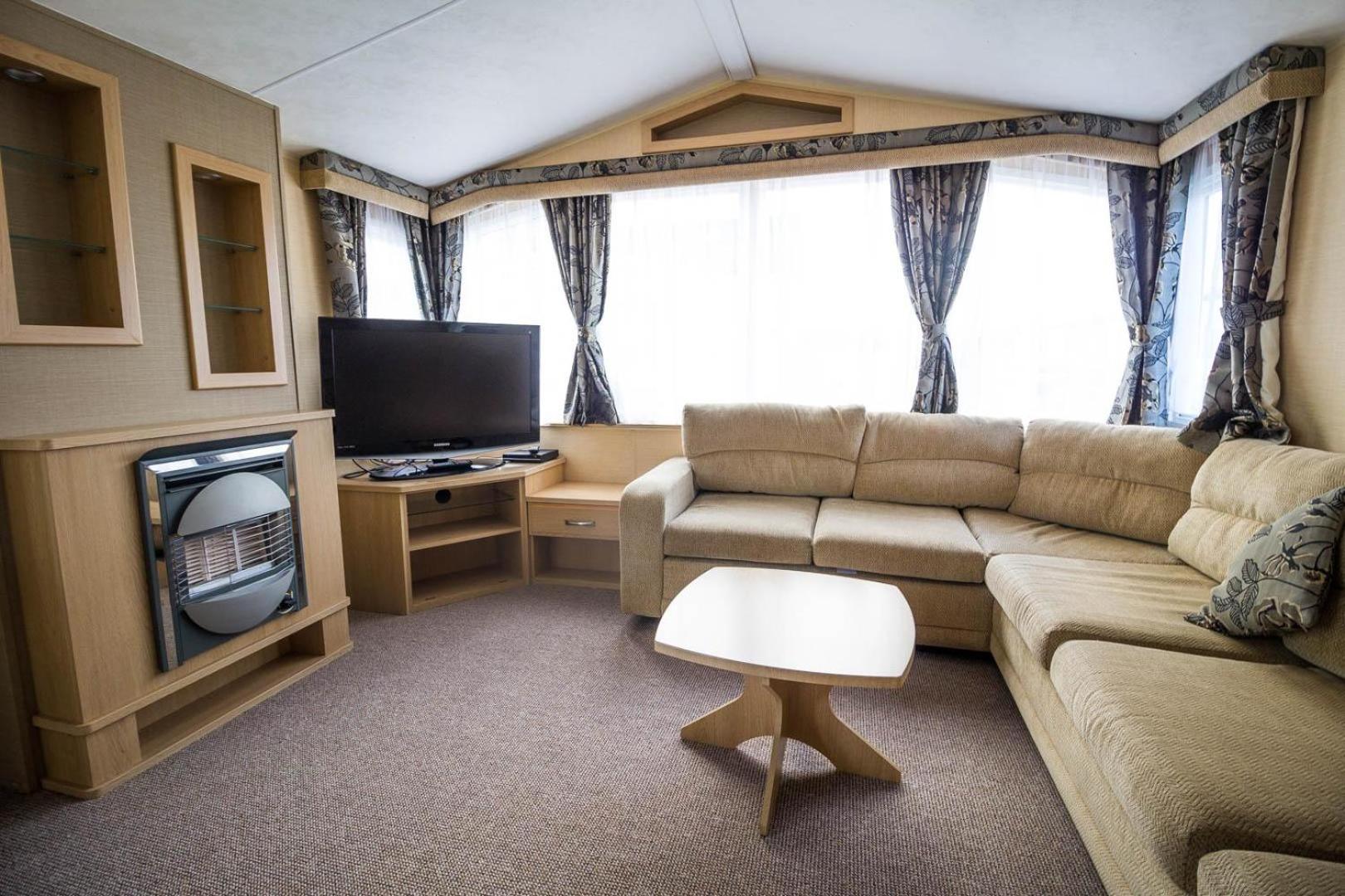 Mobile Home photo 2