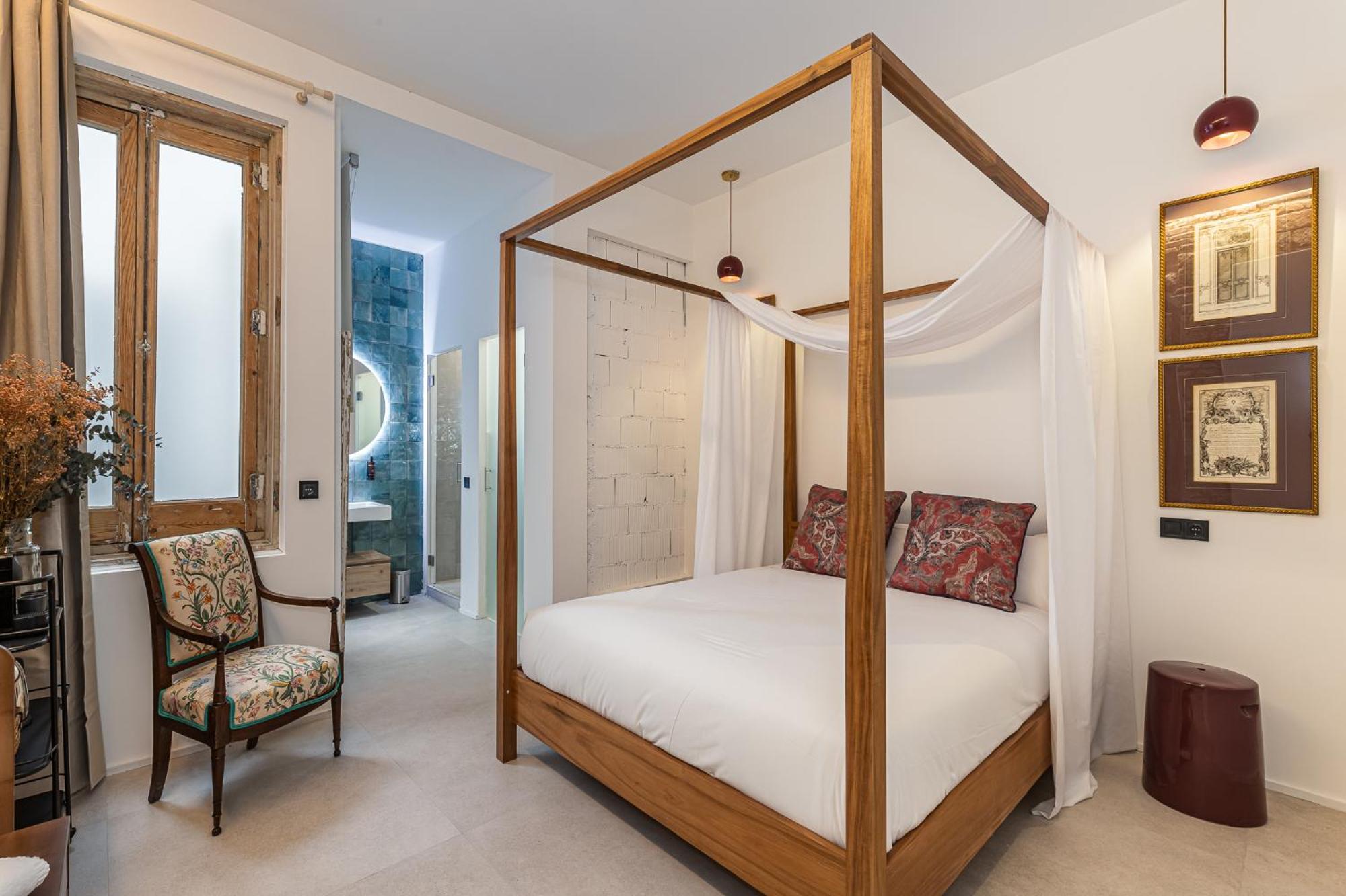 Double Room with Private Bathroom photo 2