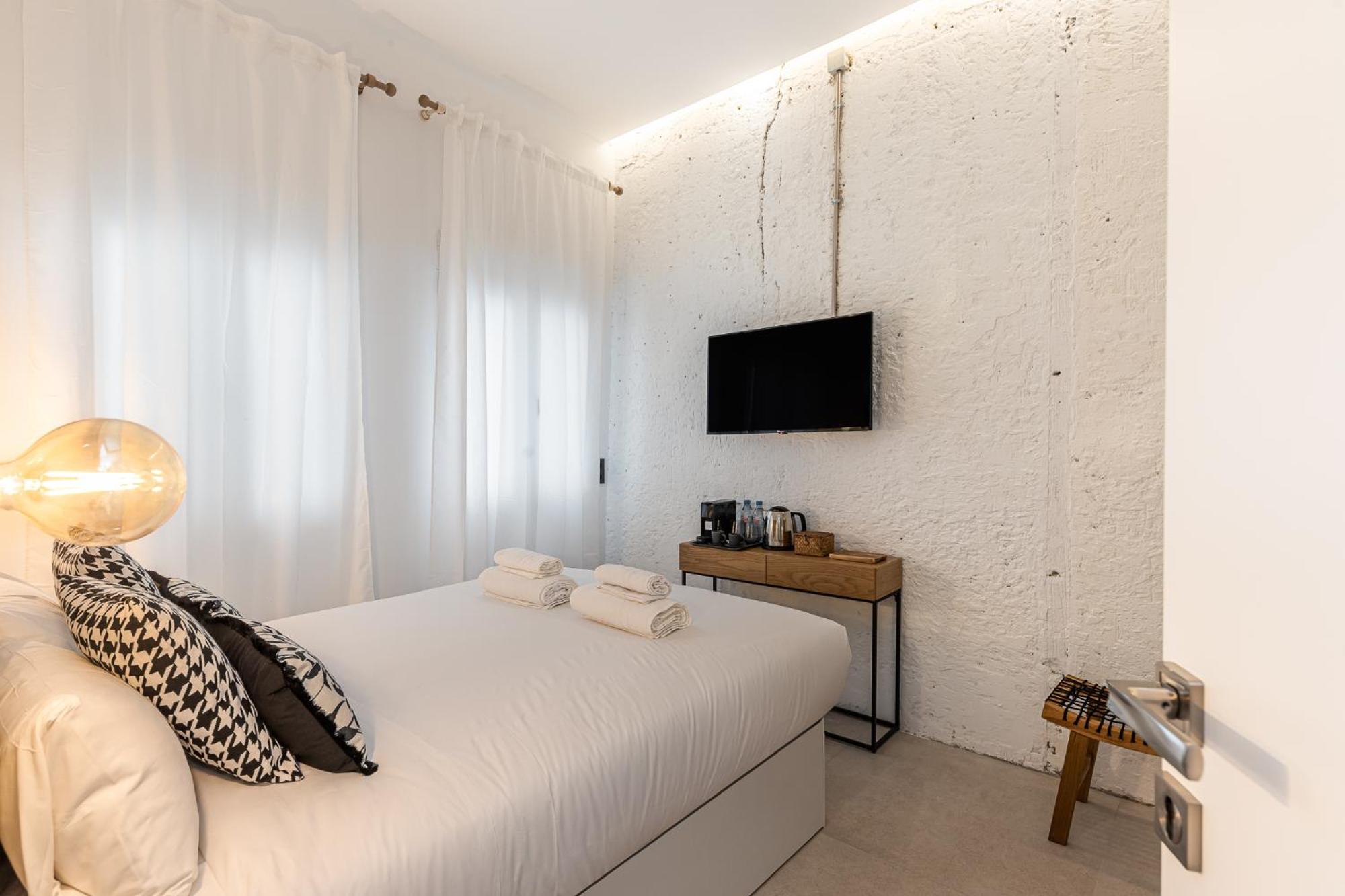 Double Room with Private Bathroom photo 3