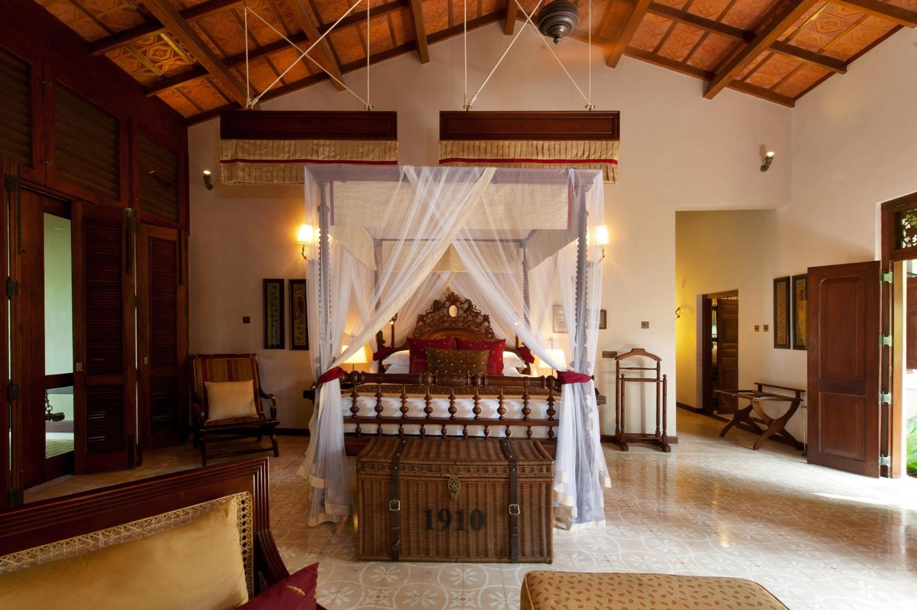 Suite with Ocean View - Photo 29
