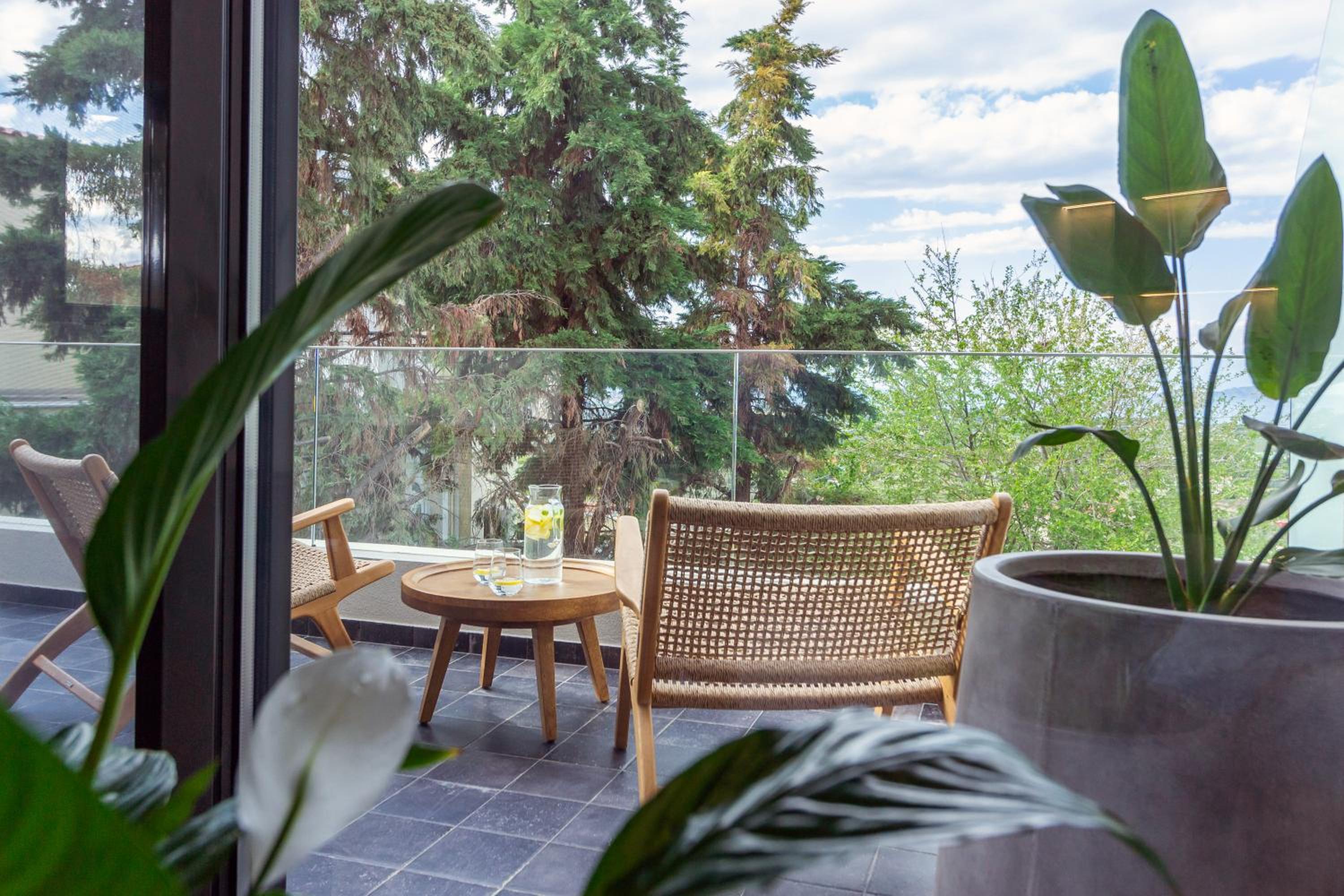 Queen Suite with Sea View - Photo 14