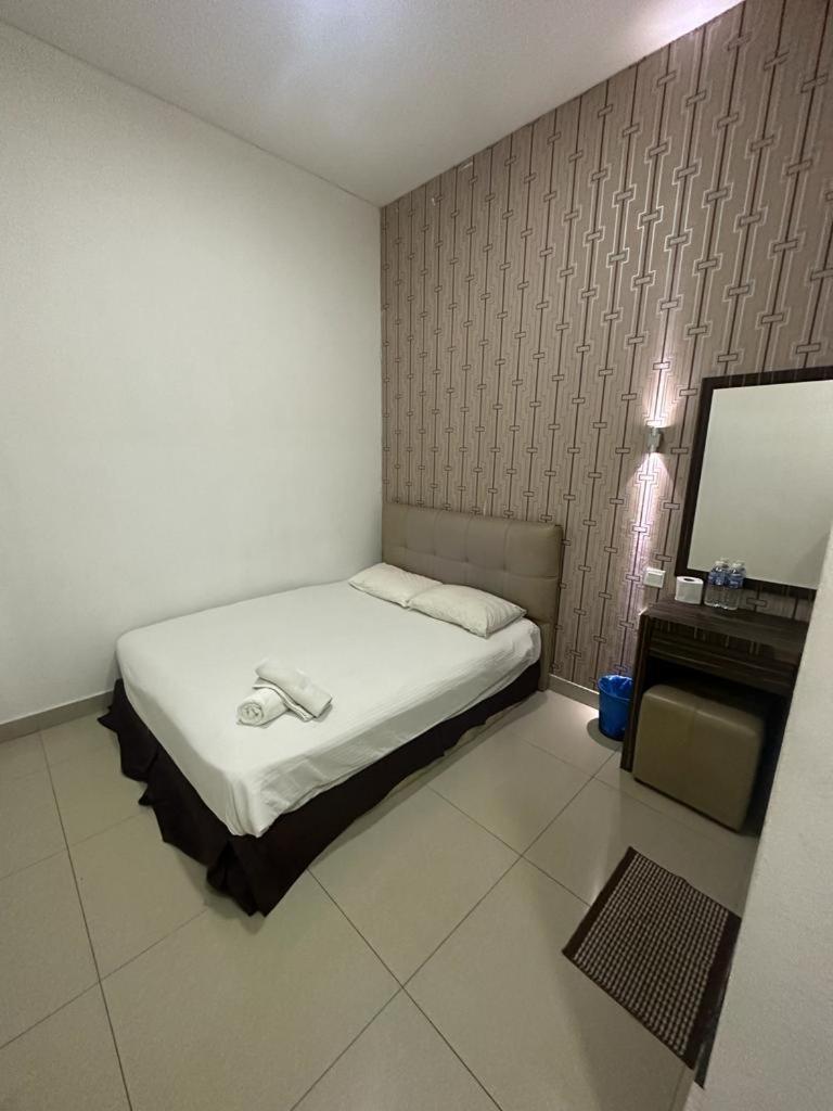 Queen Room - Photo 2