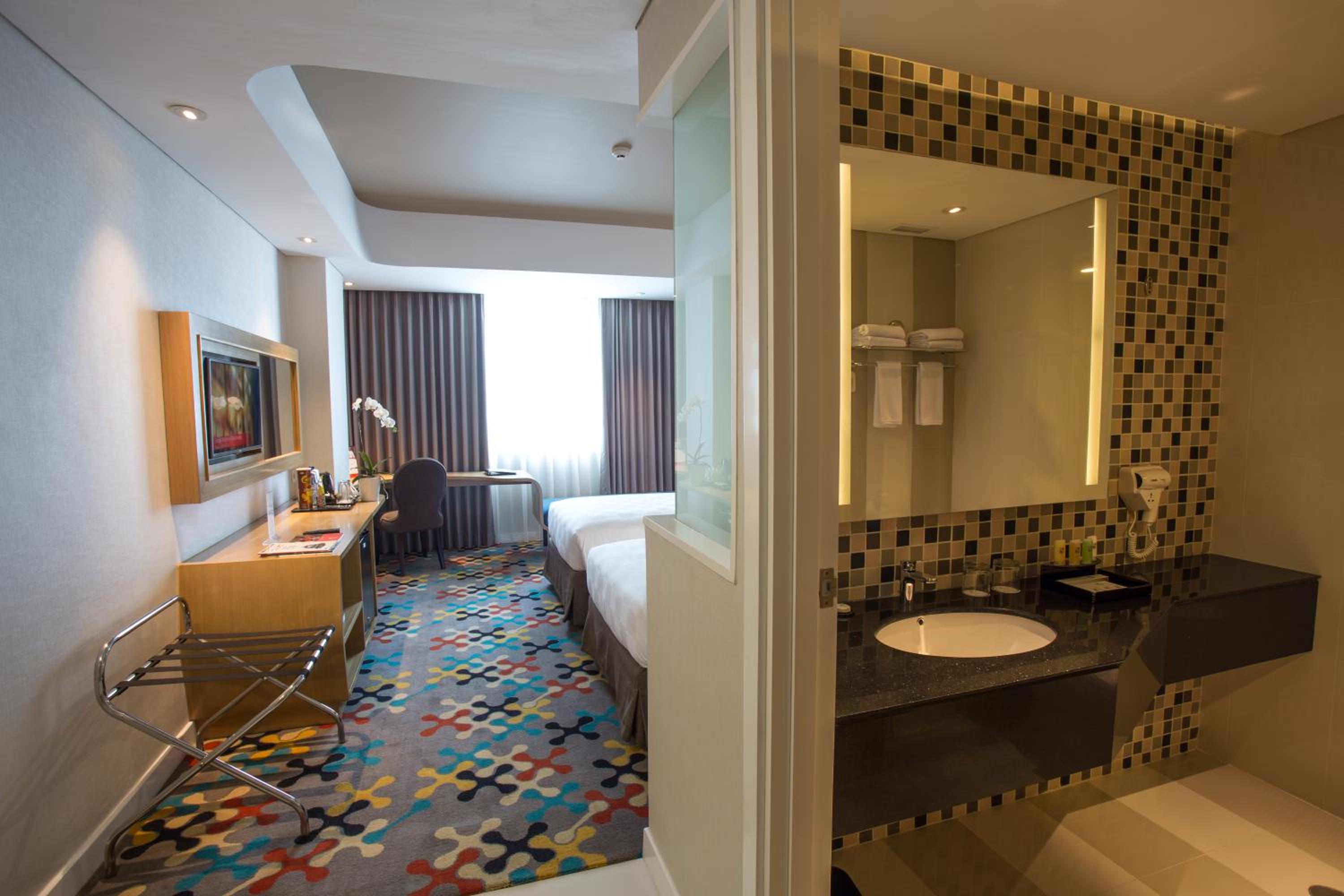 Deluxe Twin Room - Photo 2