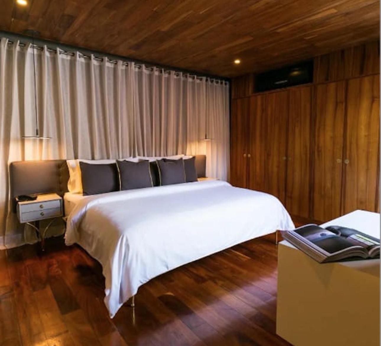 Suite with Mountain View - Photo 1