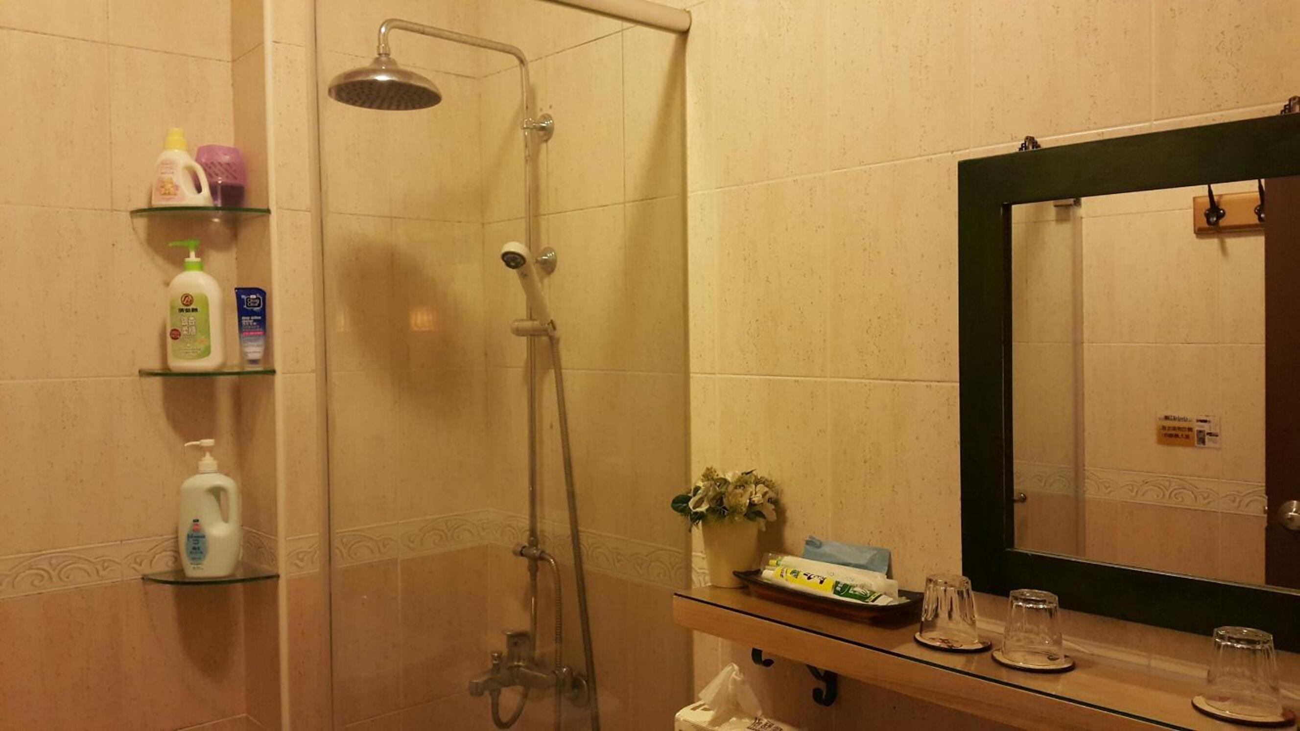 Standard Double Room - Photo 3