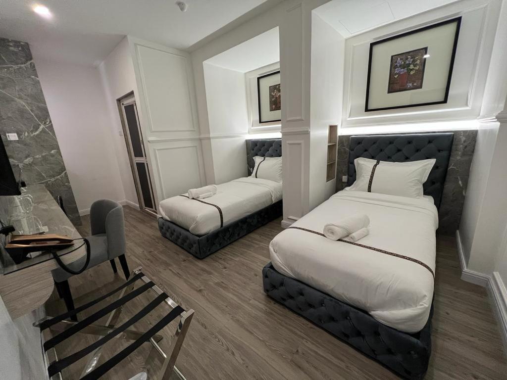 Double or Twin Room photo 2