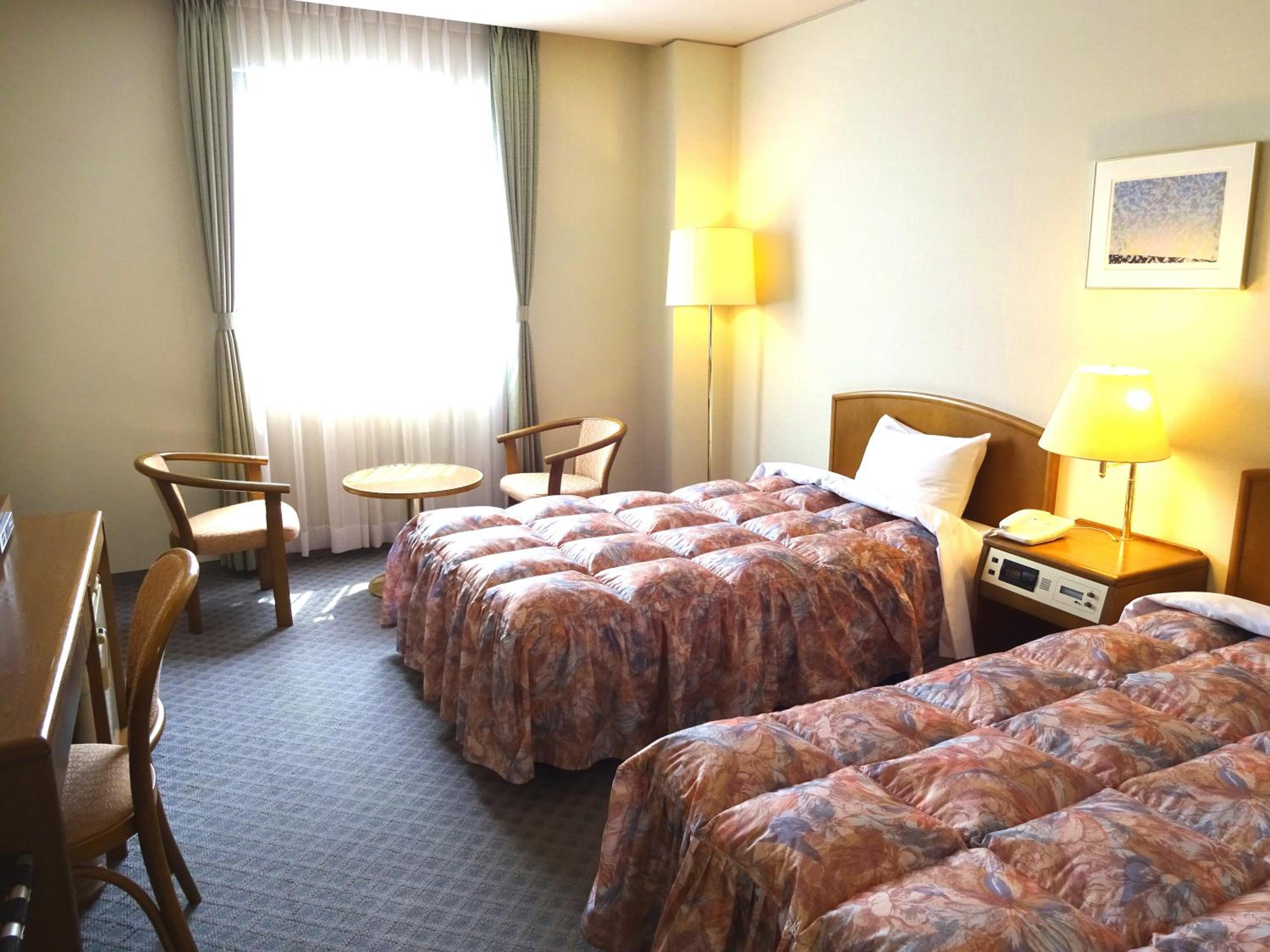 Twin Room - Non-Smoking - Photo 1