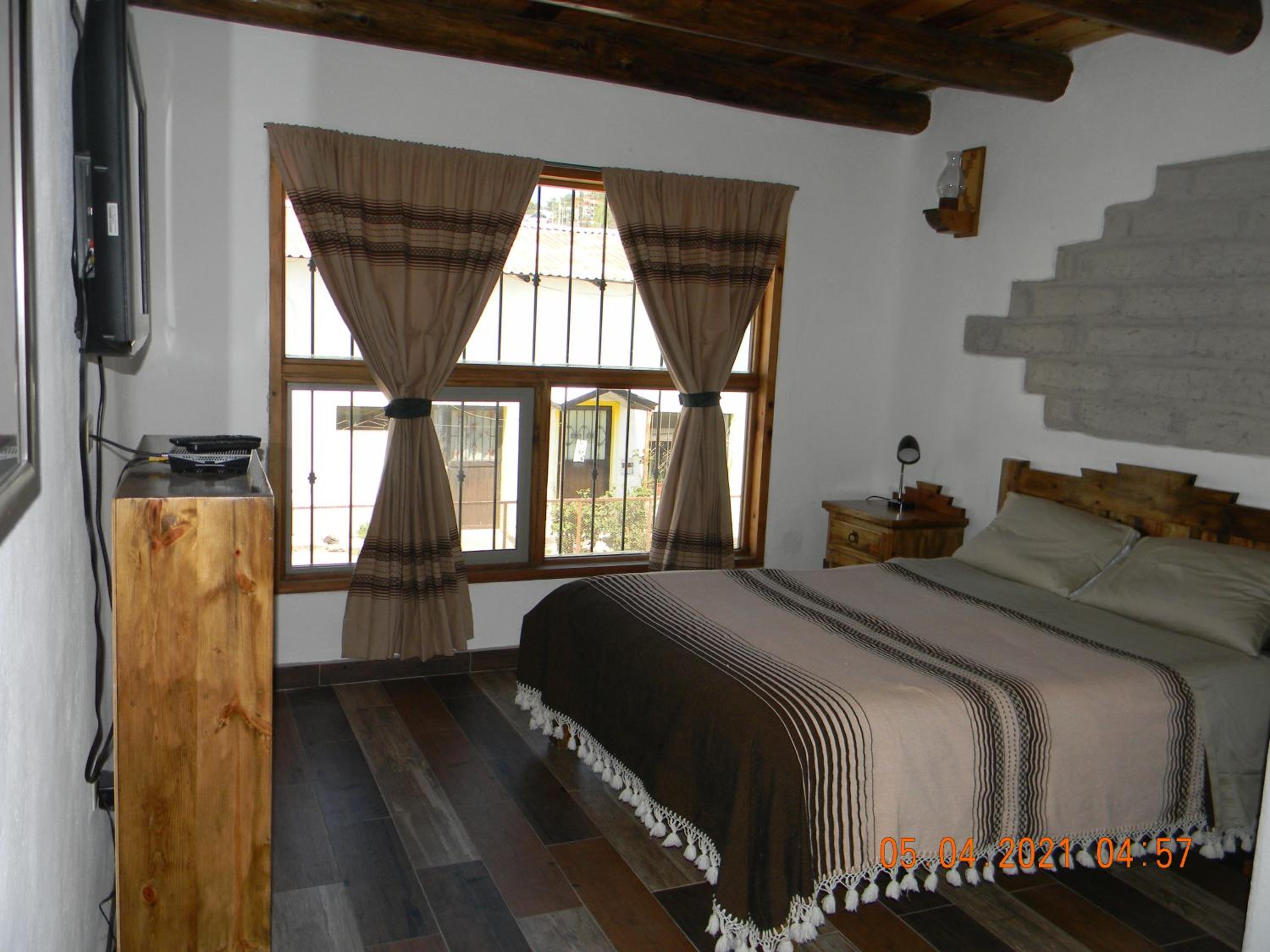 Double Room - Photo 6
