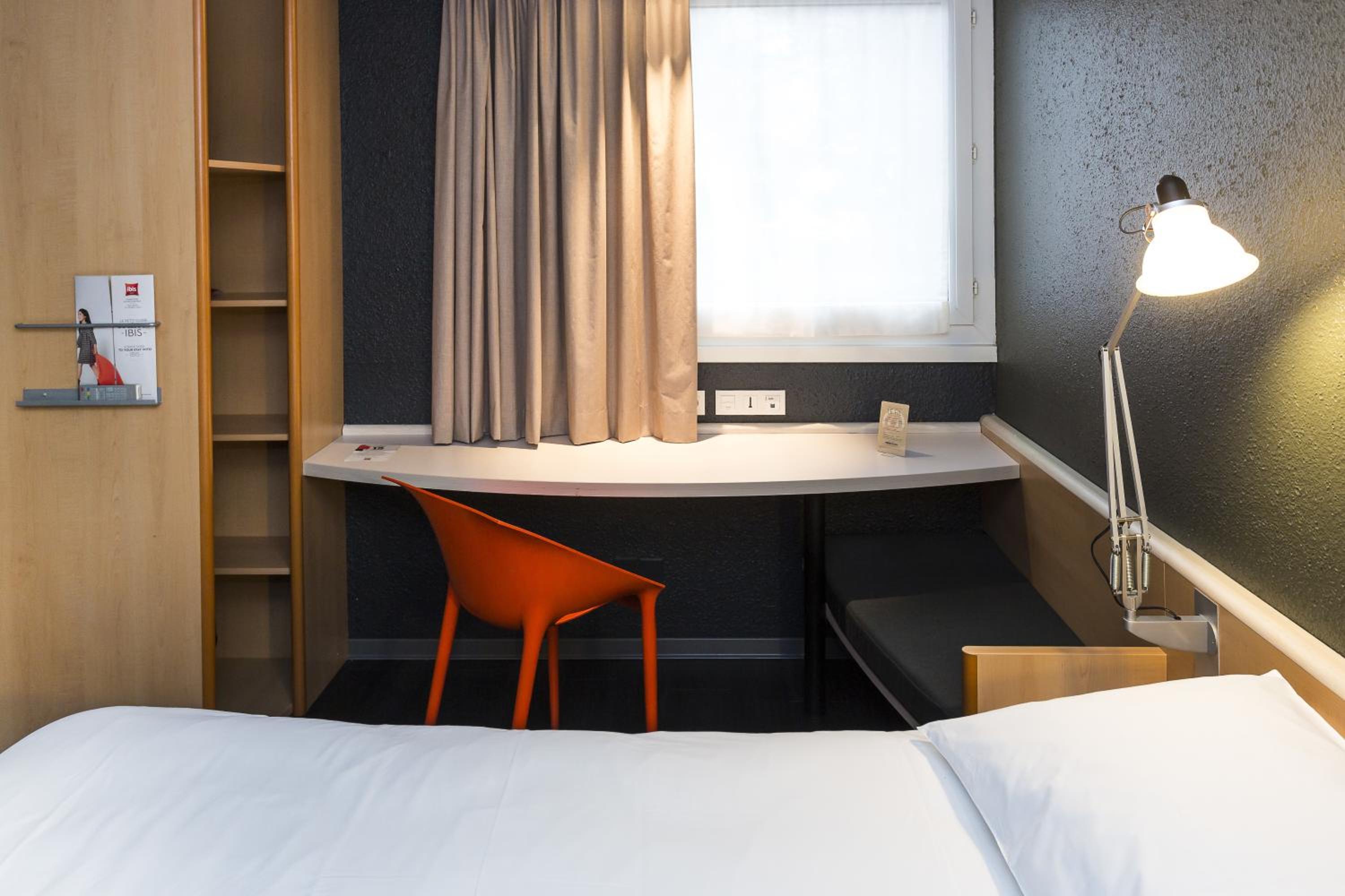 Standard Double Room photo 2