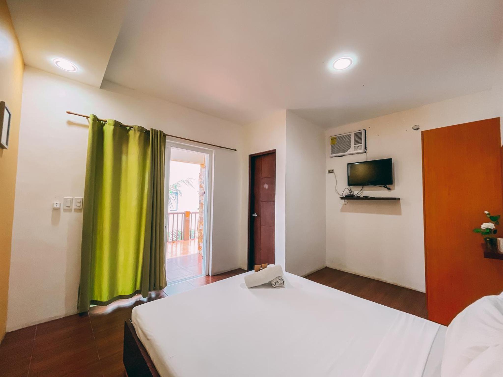 Small Double Room photo 2