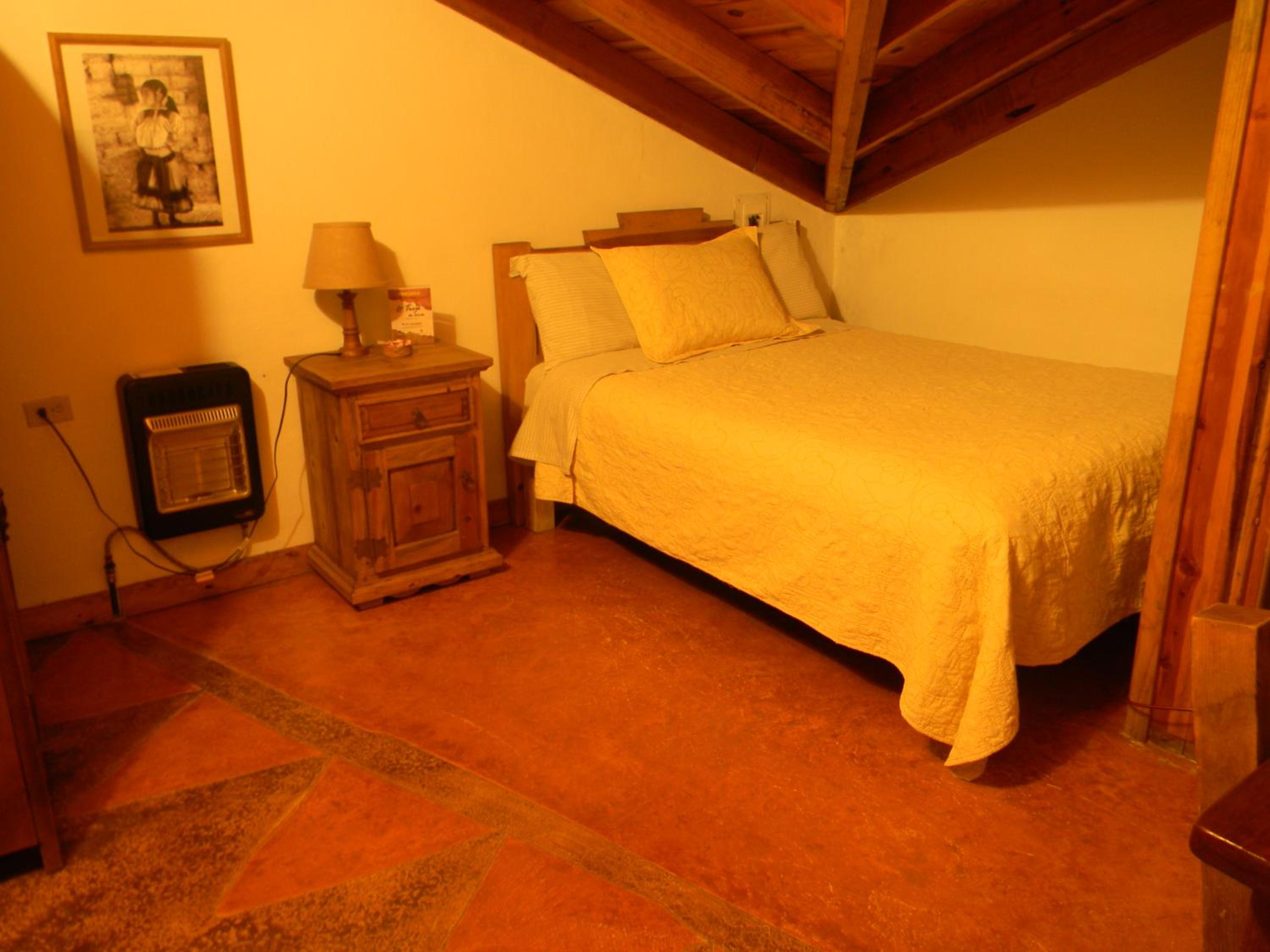 Double Room - Photo 14