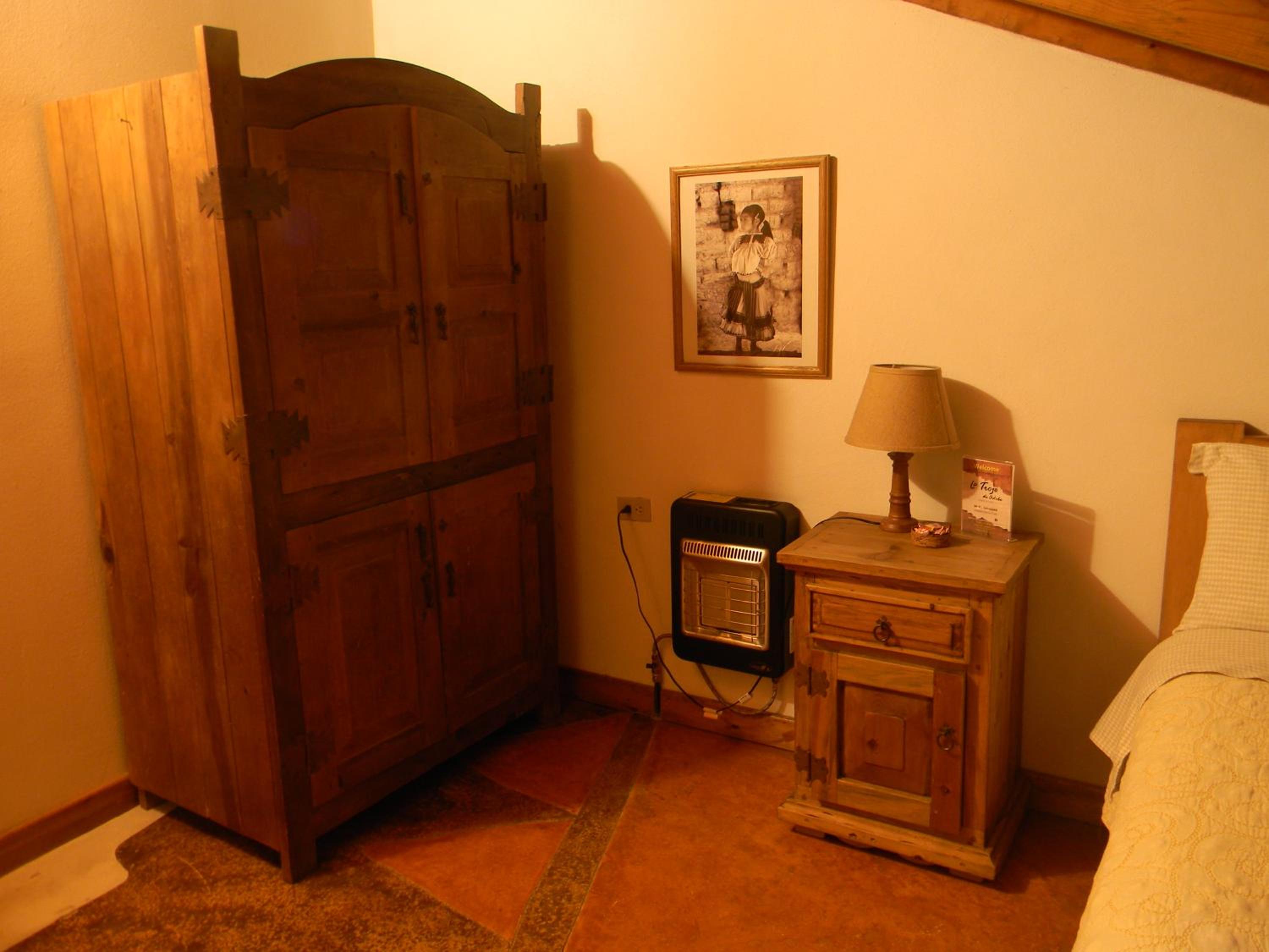 Double Room - Photo 13