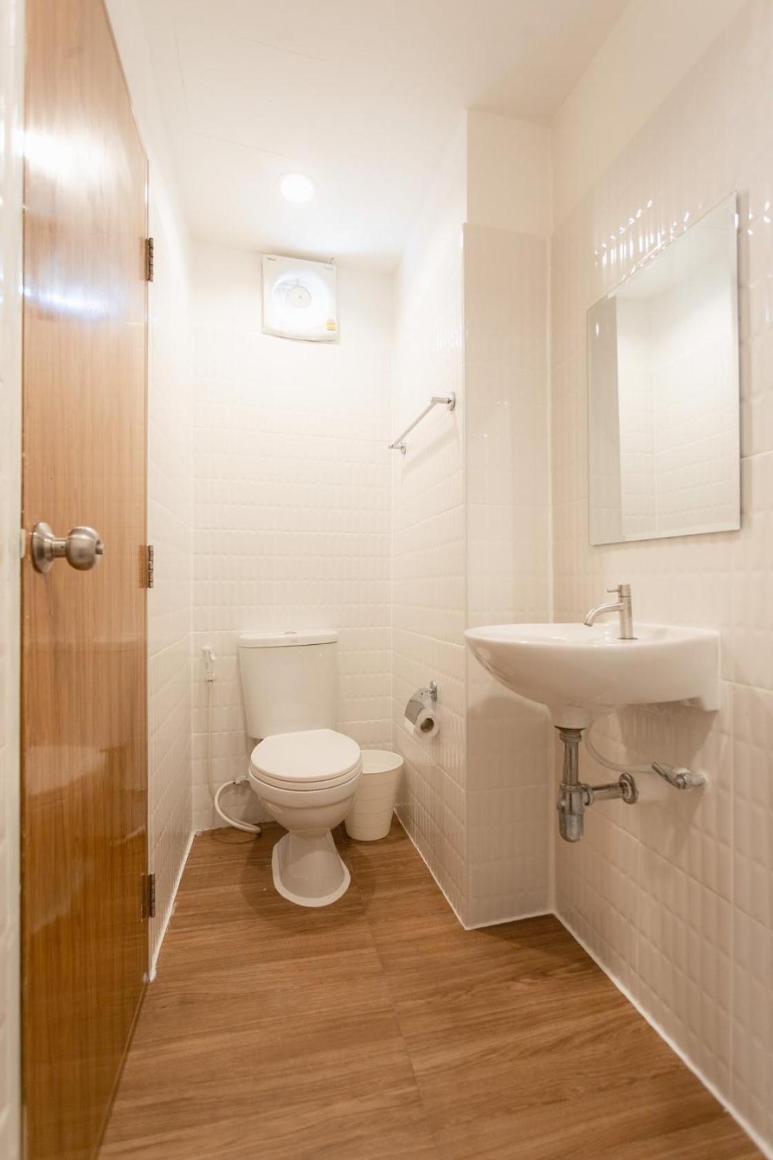 Superior Twin Room with Private Bathroom photo 2
