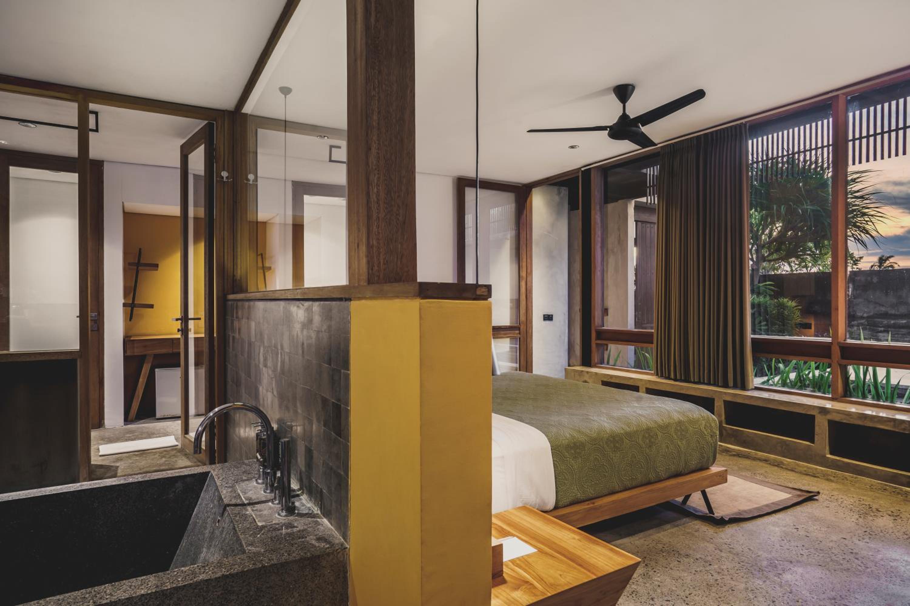 Two-Bedroom Suite with Private Pool and One-Time Afternoon Tea  - Photo 24
