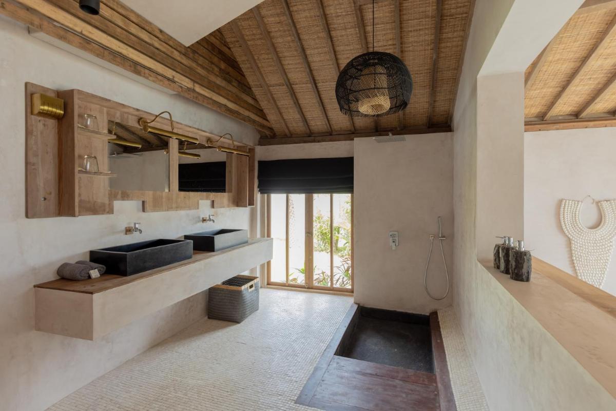 Villa with Private Pool photo 3