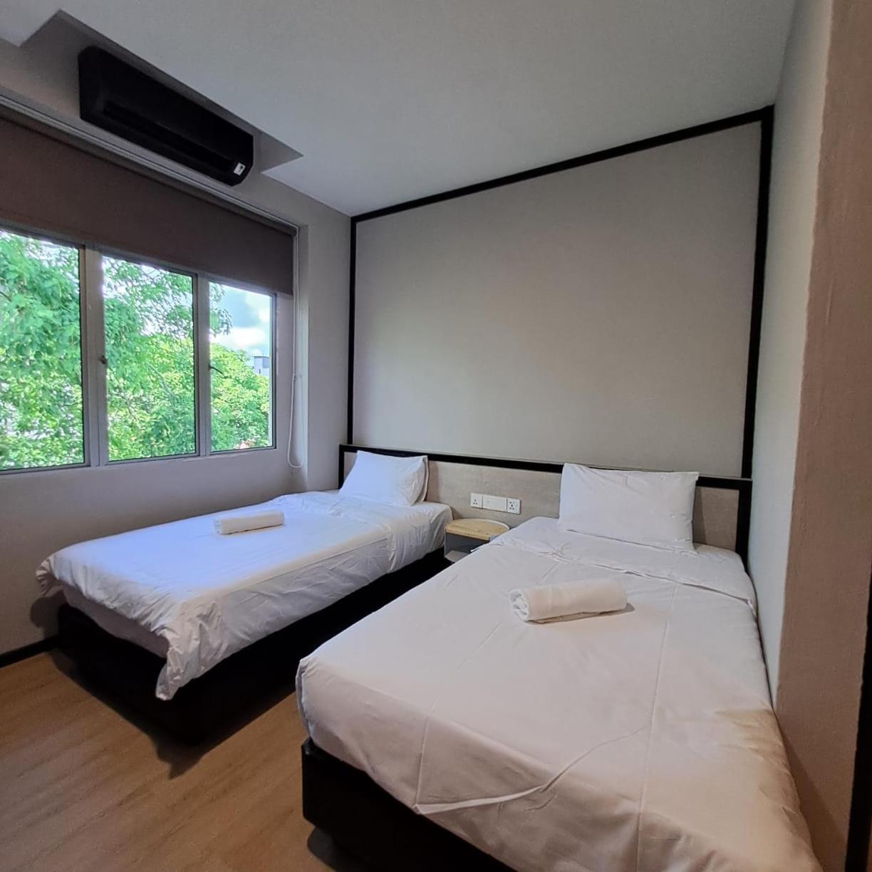 Deluxe Twin Room - Photo 3